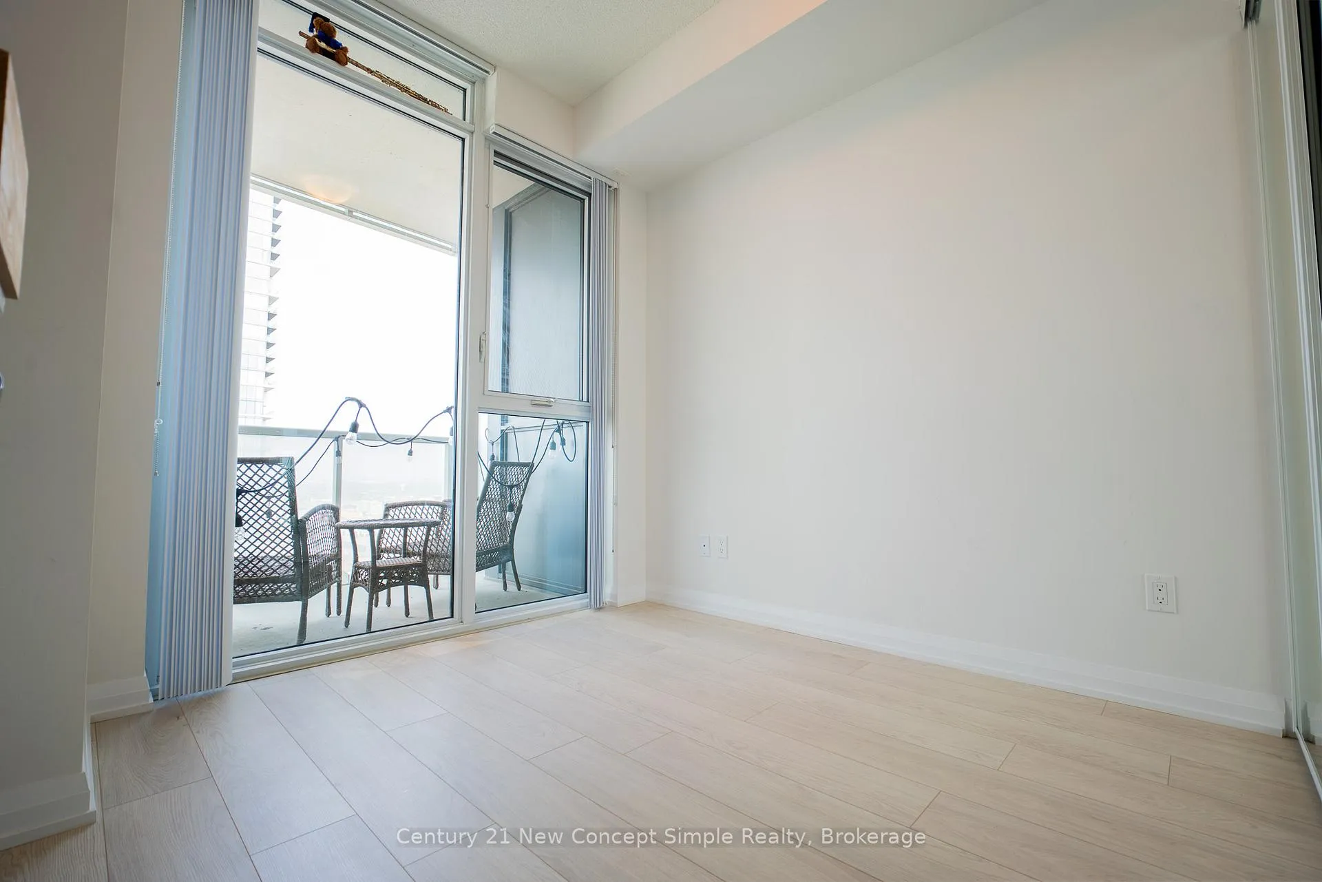 Photo 9 of Unit 2412, 7895 Jane Street, Vaughan, Concord — HOMEH