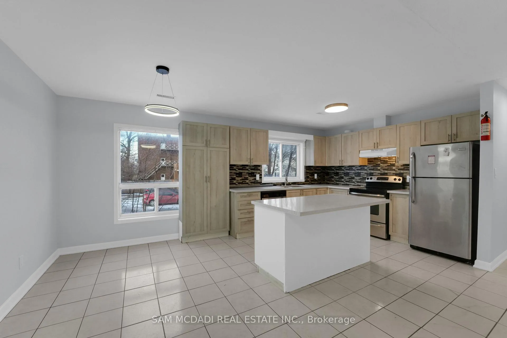 Photo 6 of 90 Tisdale Street S, Hamilton, Stinson — HOMEH