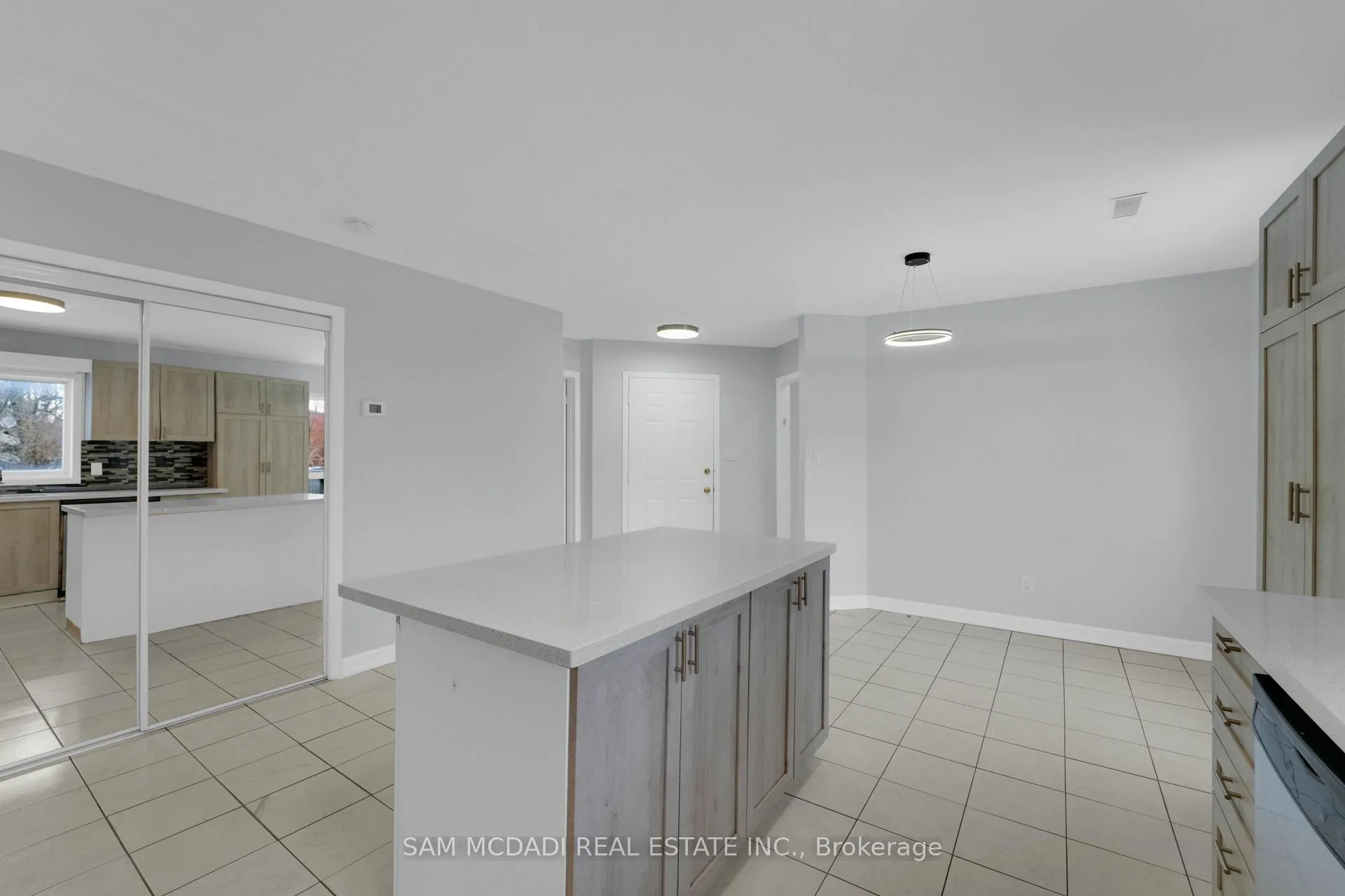Photo 7 of 90 Tisdale Street S, Hamilton, Stinson — HOMEH