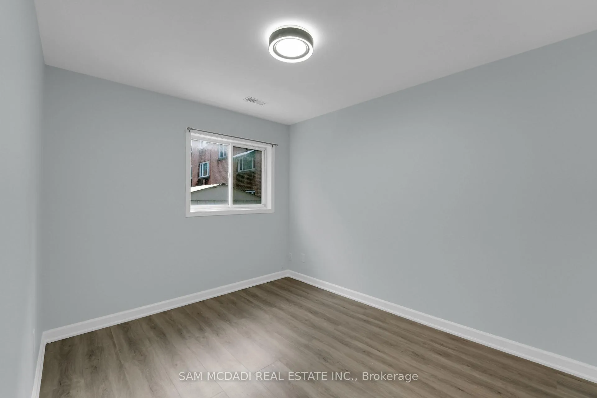Photo 15 of 90 Tisdale Street S, Hamilton, Stinson — HOMEH