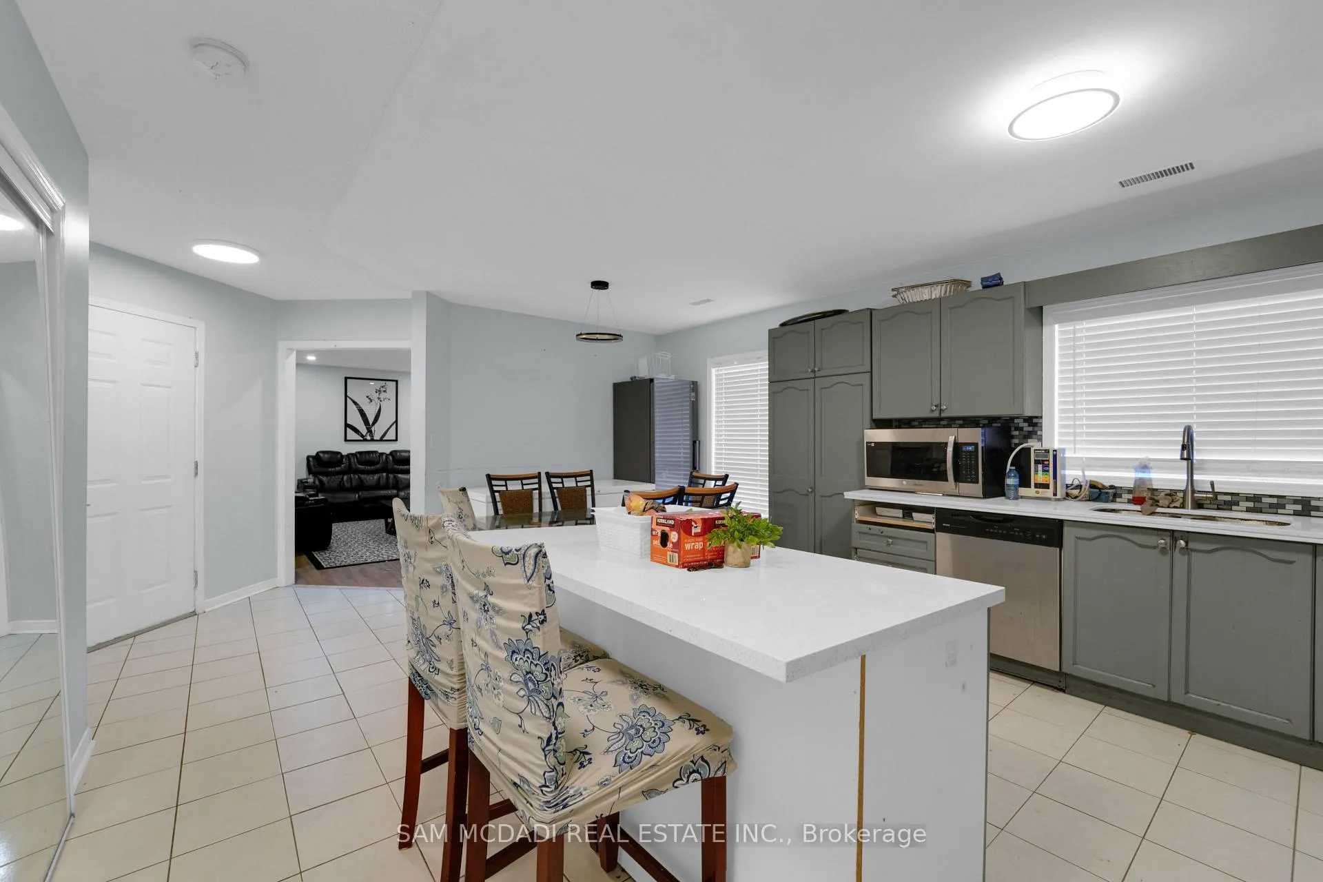 Photo 18 of 90 Tisdale Street S, Hamilton, Stinson — HOMEH