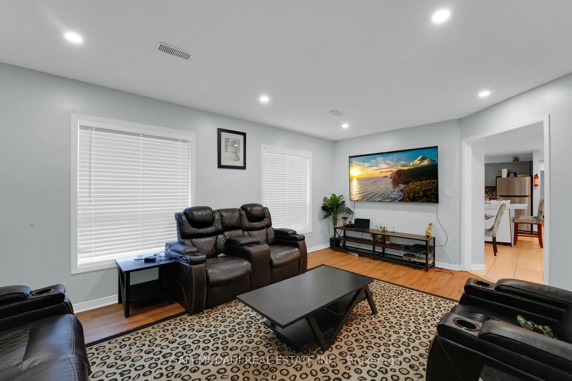 Photo 21 of 90 Tisdale Street S, Hamilton, Stinson — HOMEH