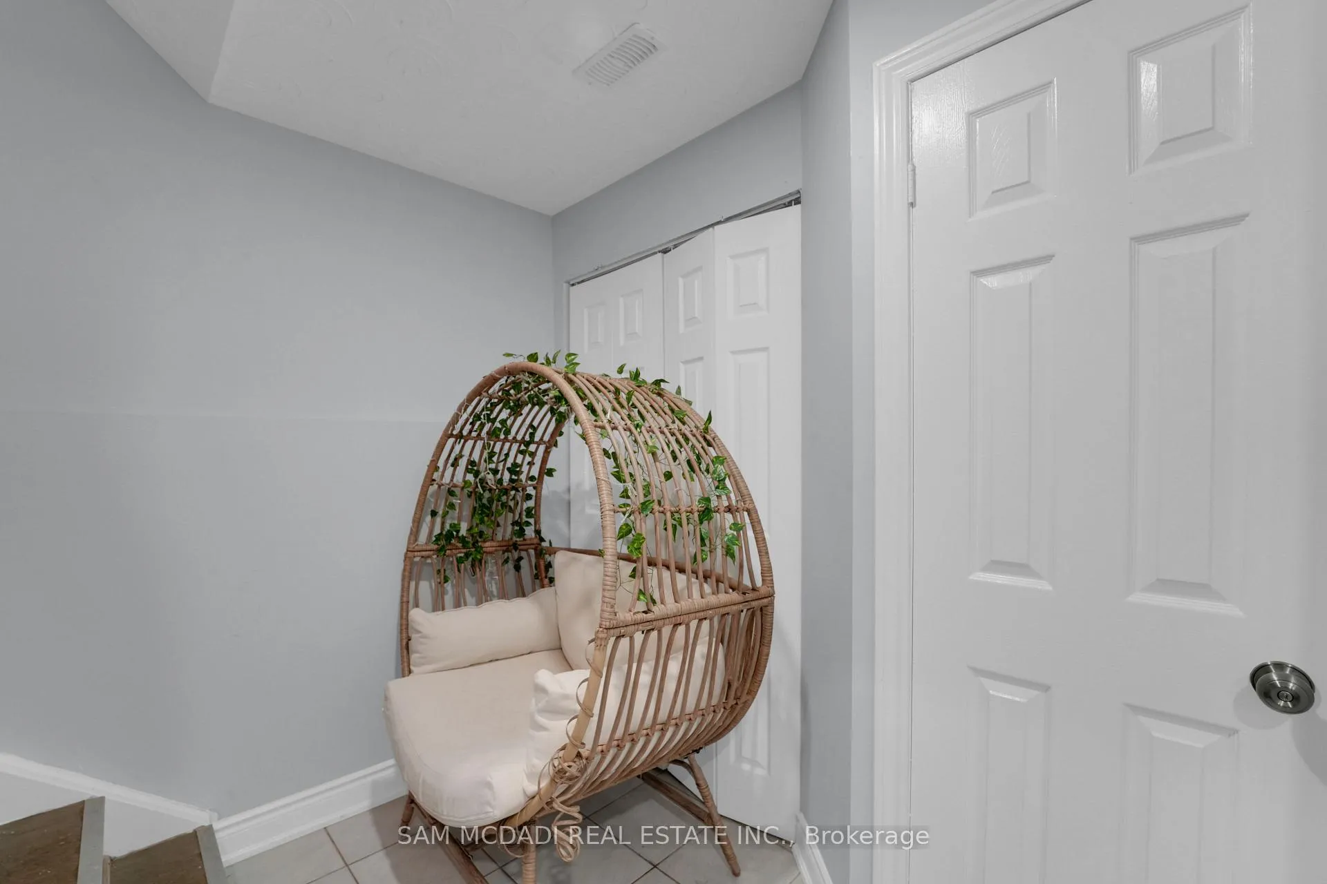 Photo 24 of 90 Tisdale Street S, Hamilton, Stinson — HOMEH