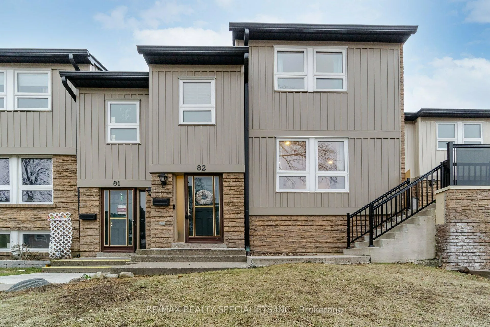 Front of Unit 82, 7080 Copenhagen Road