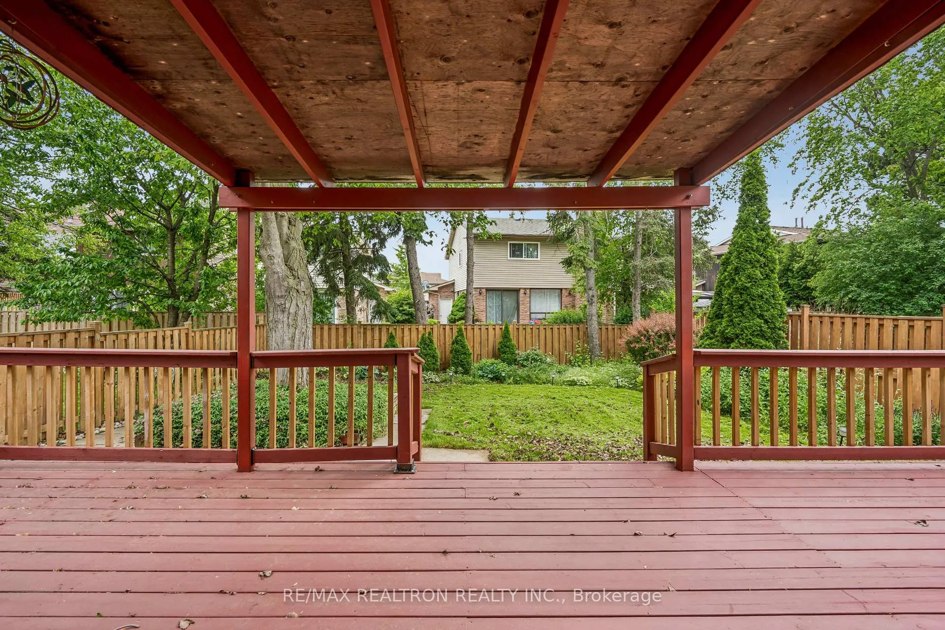Photo 39 of 45 Fireside Drive, Scarborough, Rouge — HOMEH