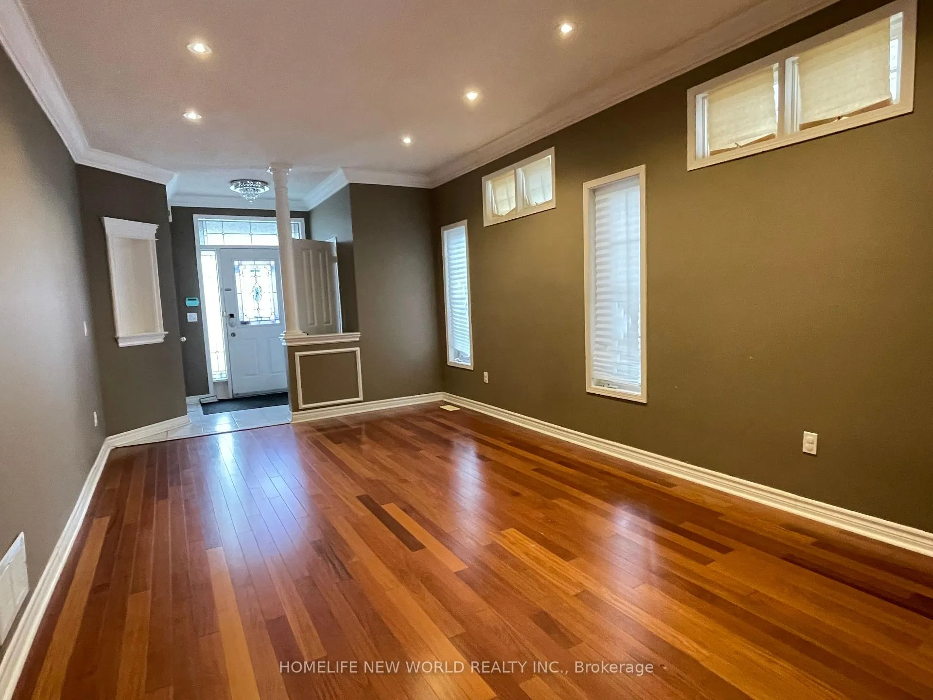 Photo 3 of 231 Madison Heights Boulevard, Markham, Berczy — HOMEH