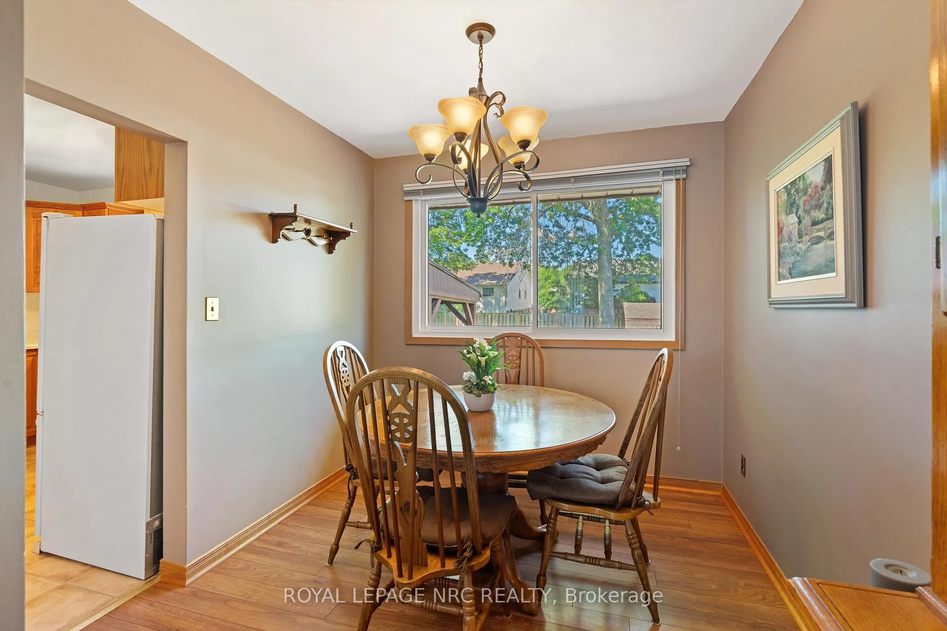 Photo 15 of 15 Carrol Street, Welland, Broadway — HOMEH