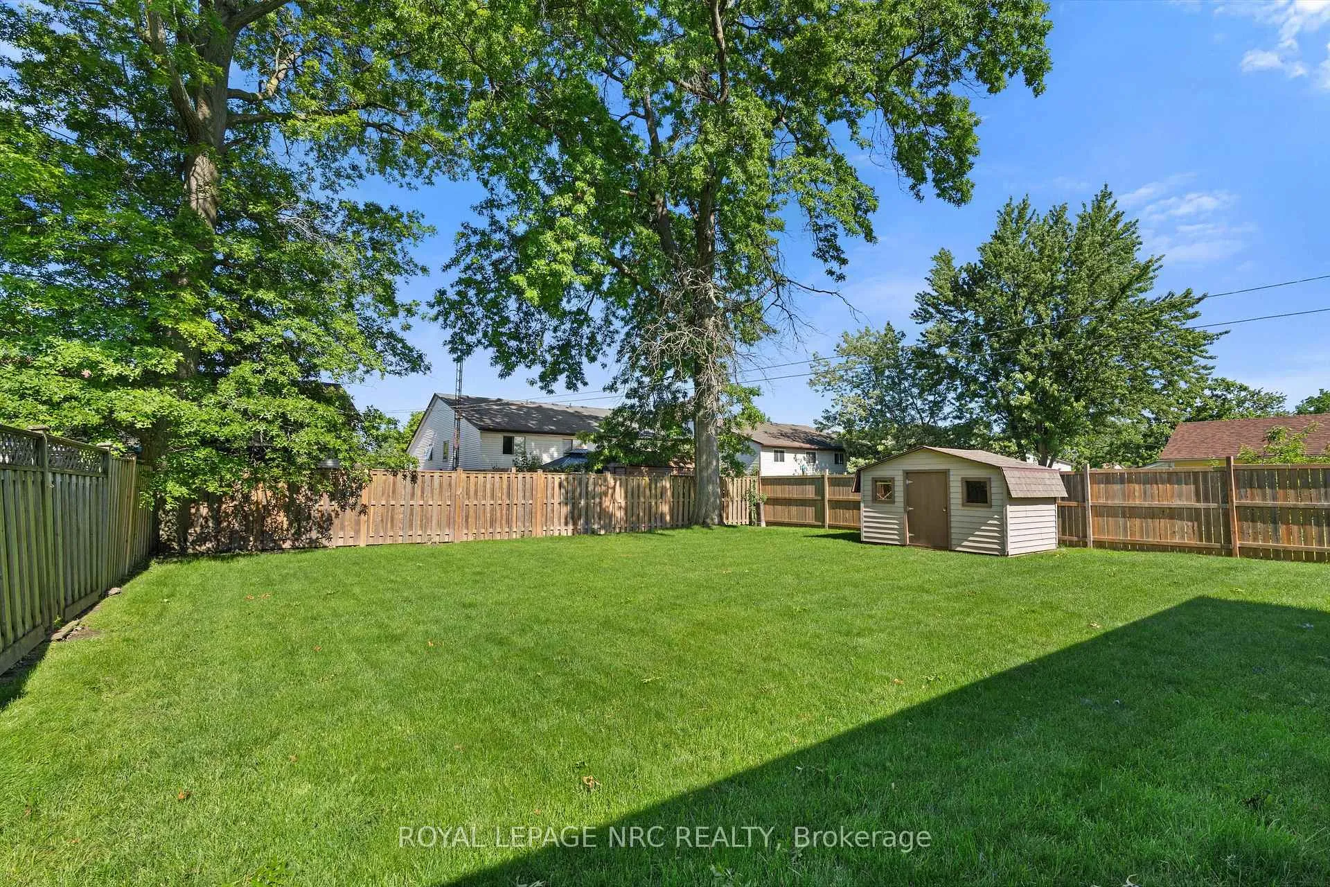 Photo 34 of 15 Carrol Street, Welland, Broadway — HOMEH