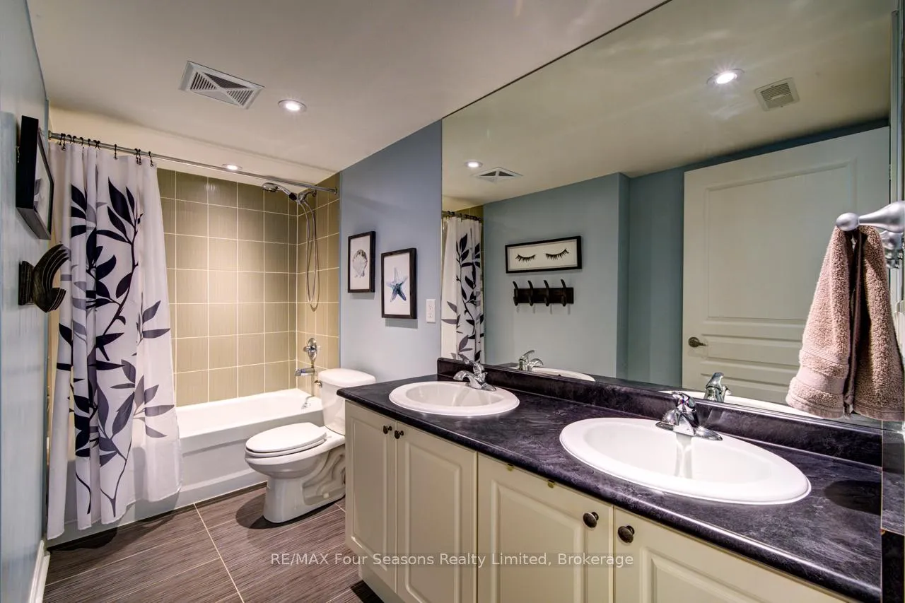 Photo 24 of Unit 108, 4 Brandy Lane Drive, Collingwood — HOMEH