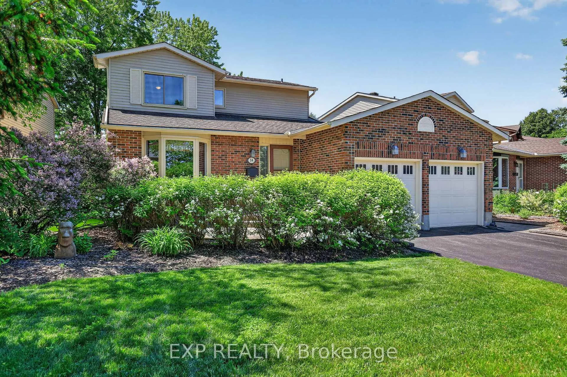Photo 2 of 34 Four Seasons Drive, Ottawa, Borden Farm/Stewart Farm/Carleton Heights/Parkwood Hills — HOMEH