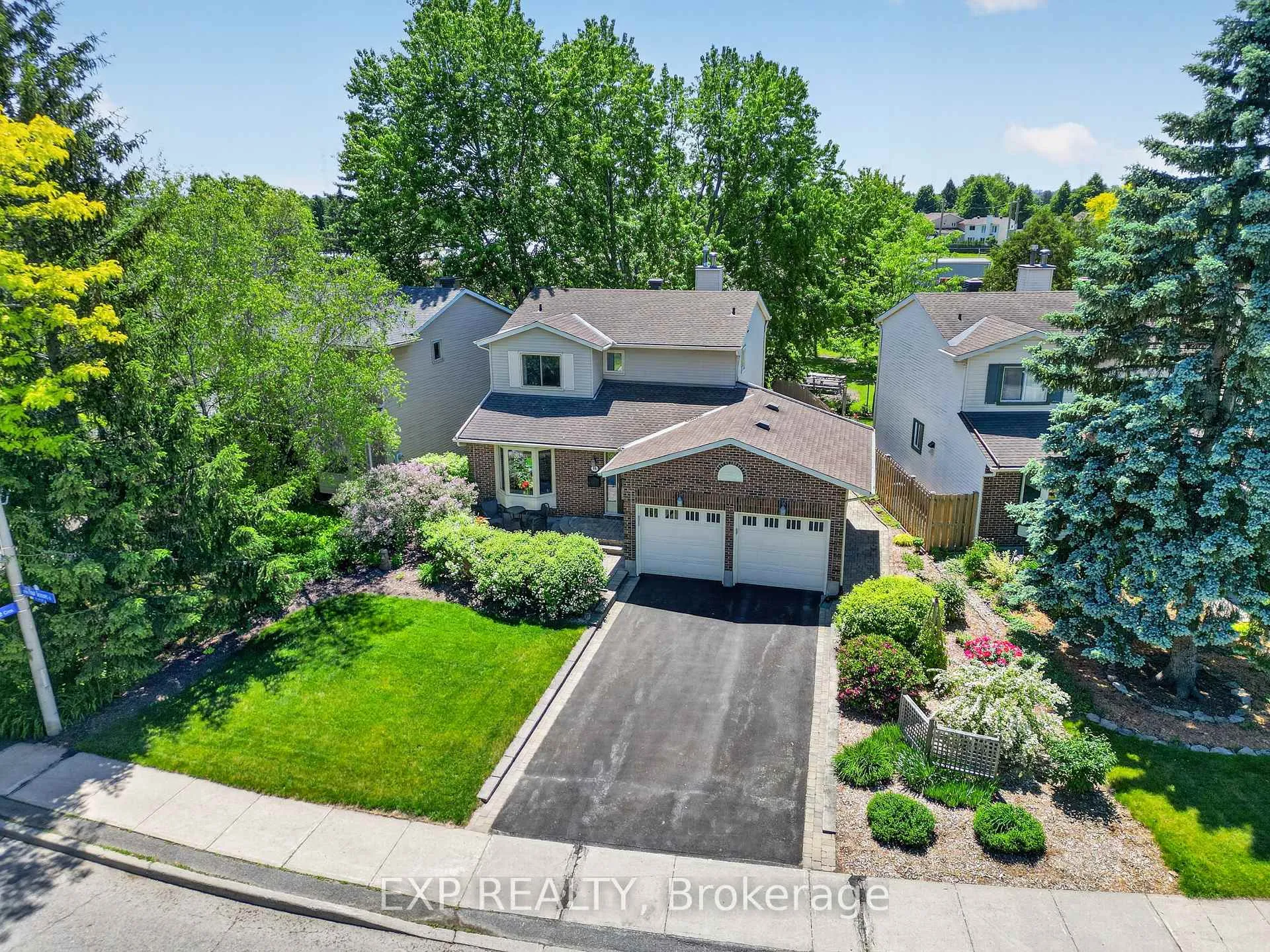 Photo 34 of 34 Four Seasons Drive, Ottawa, Borden Farm/Stewart Farm/Carleton Heights/Parkwood Hills — HOMEH