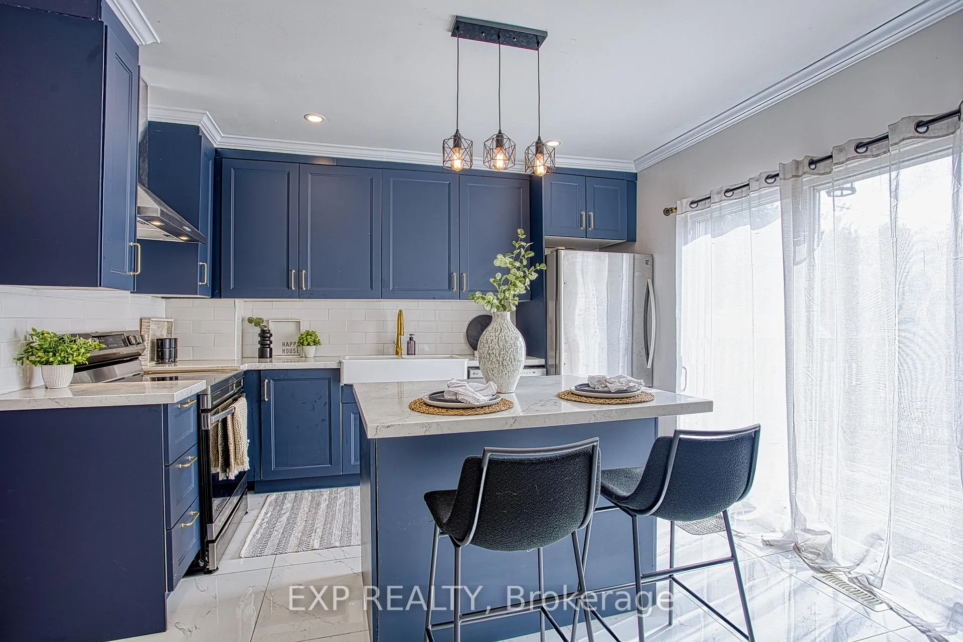 Photo 10 of 126 Belmont Avenue, Hamilton, Crown Point — HOMEH