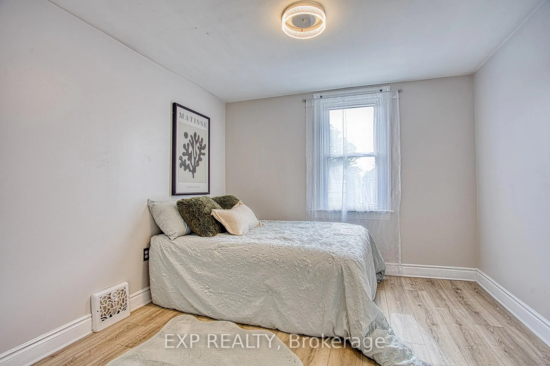 Photo 16 of 126 Belmont Avenue, Hamilton, Crown Point — HOMEH