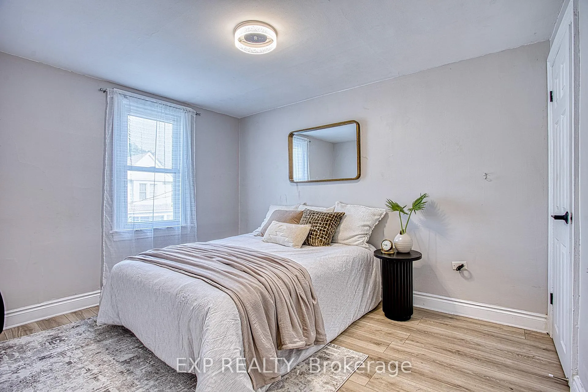 Photo 19 of 126 Belmont Avenue, Hamilton, Crown Point — HOMEH