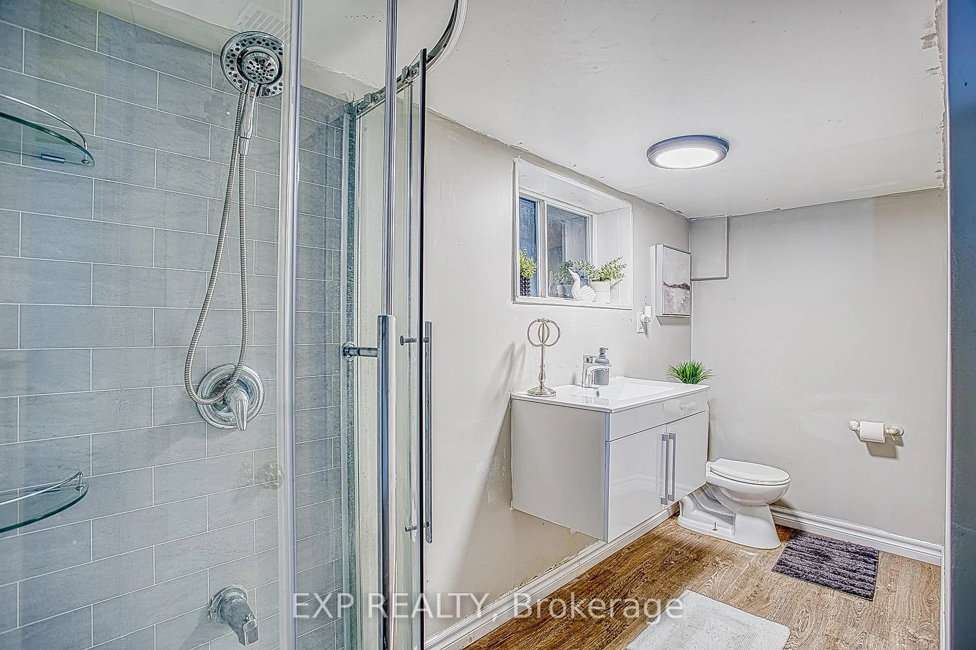 Photo 21 of 126 Belmont Avenue, Hamilton, Crown Point — HOMEH