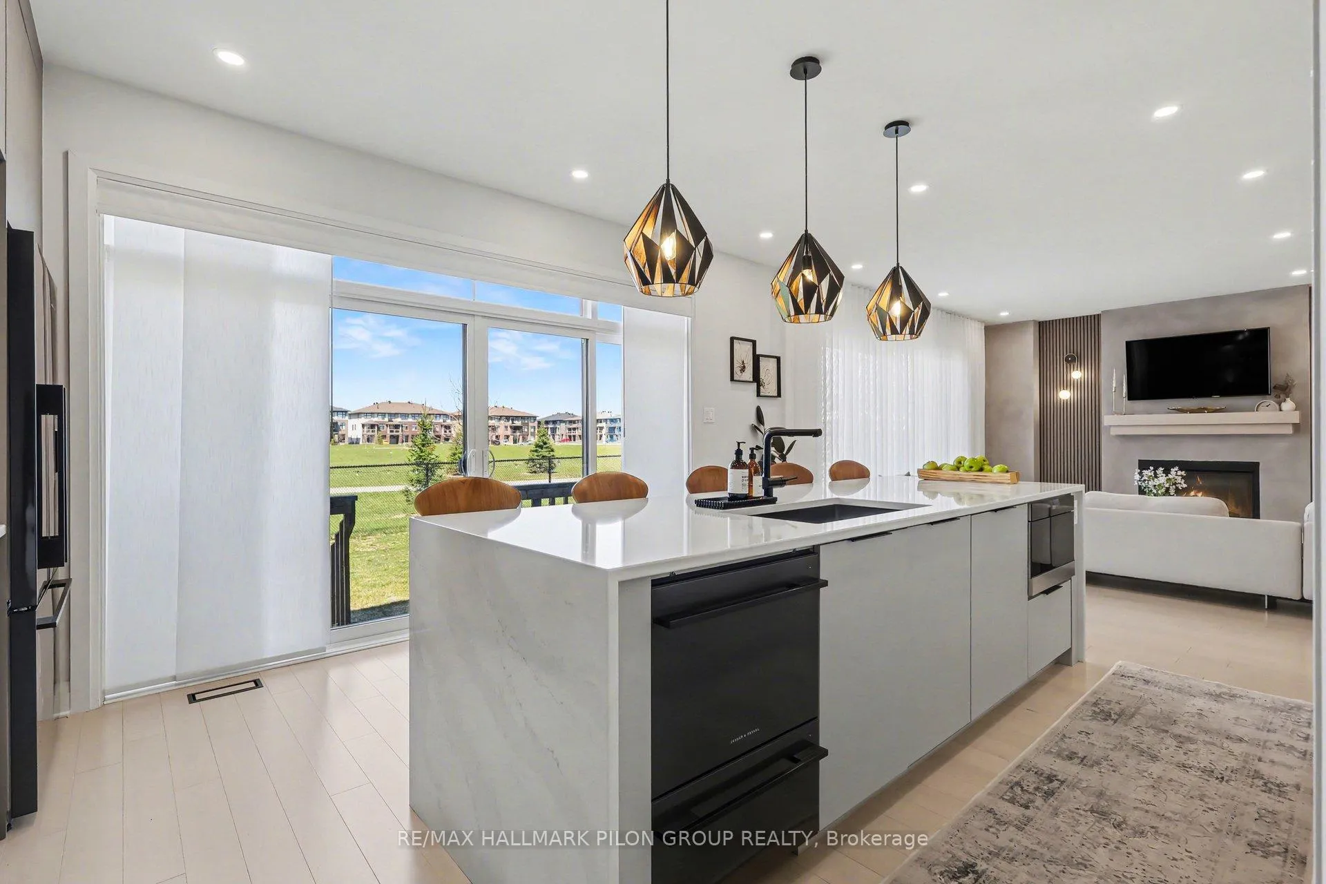 Photo 9 of 320 Cornice Street, Ottawa, Mer Bleue/Bradley Estates/Anderson Park — HOMEH