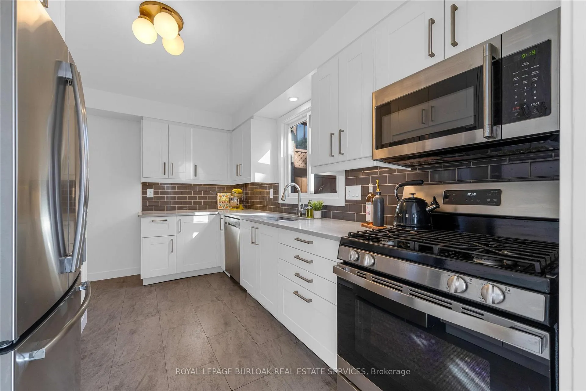Photo 10 of 1500 Riley Avenue, Burlington, Palmer — HOMEH