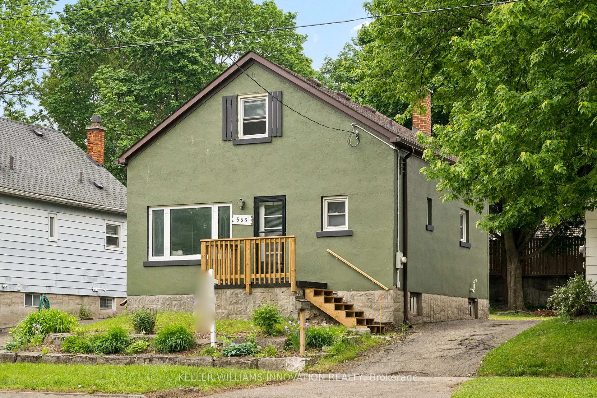 Photo 1 of 555 Wellington Street N, Kitchener — HOMEH