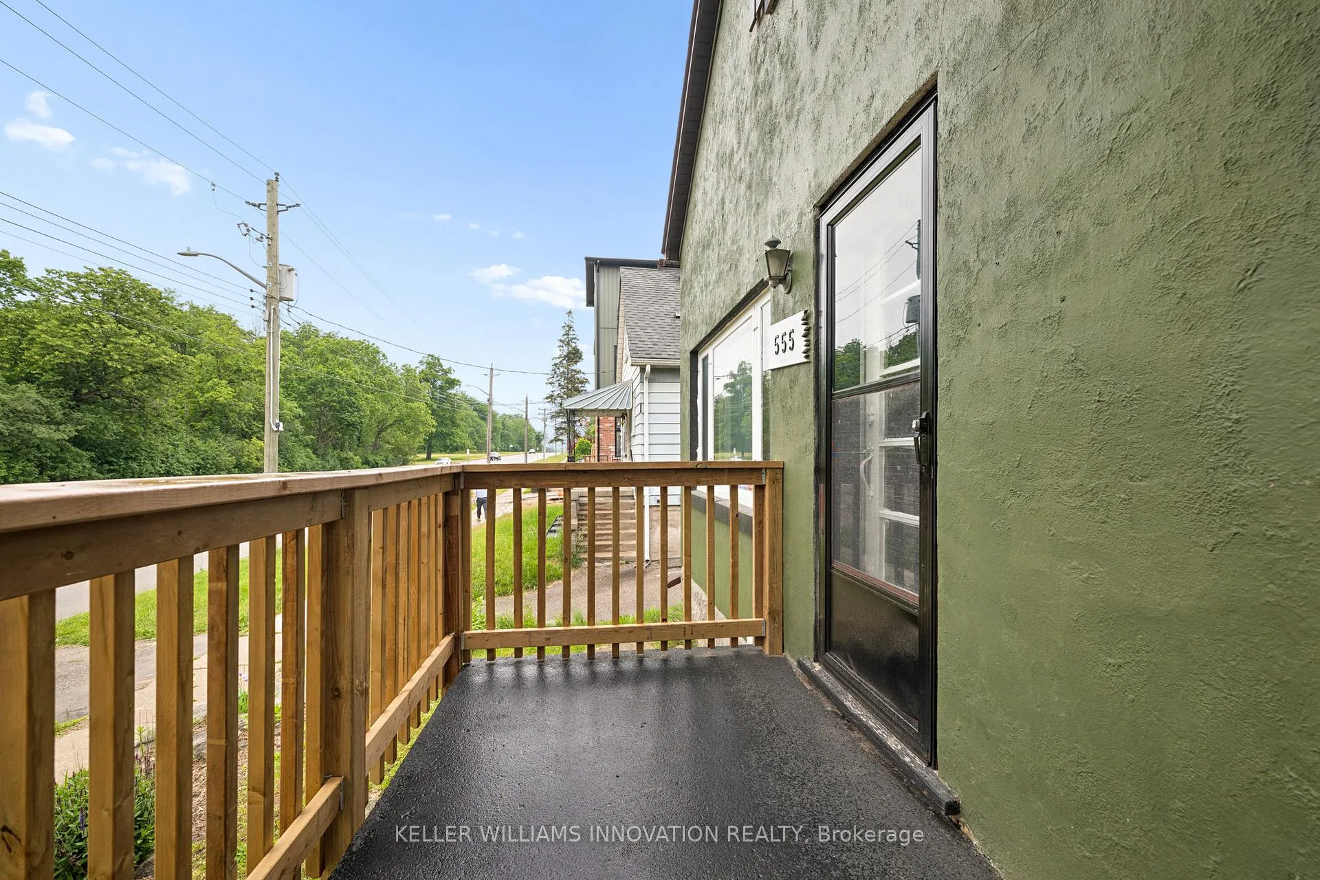 Photo 5 of 555 Wellington Street N, Kitchener — HOMEH