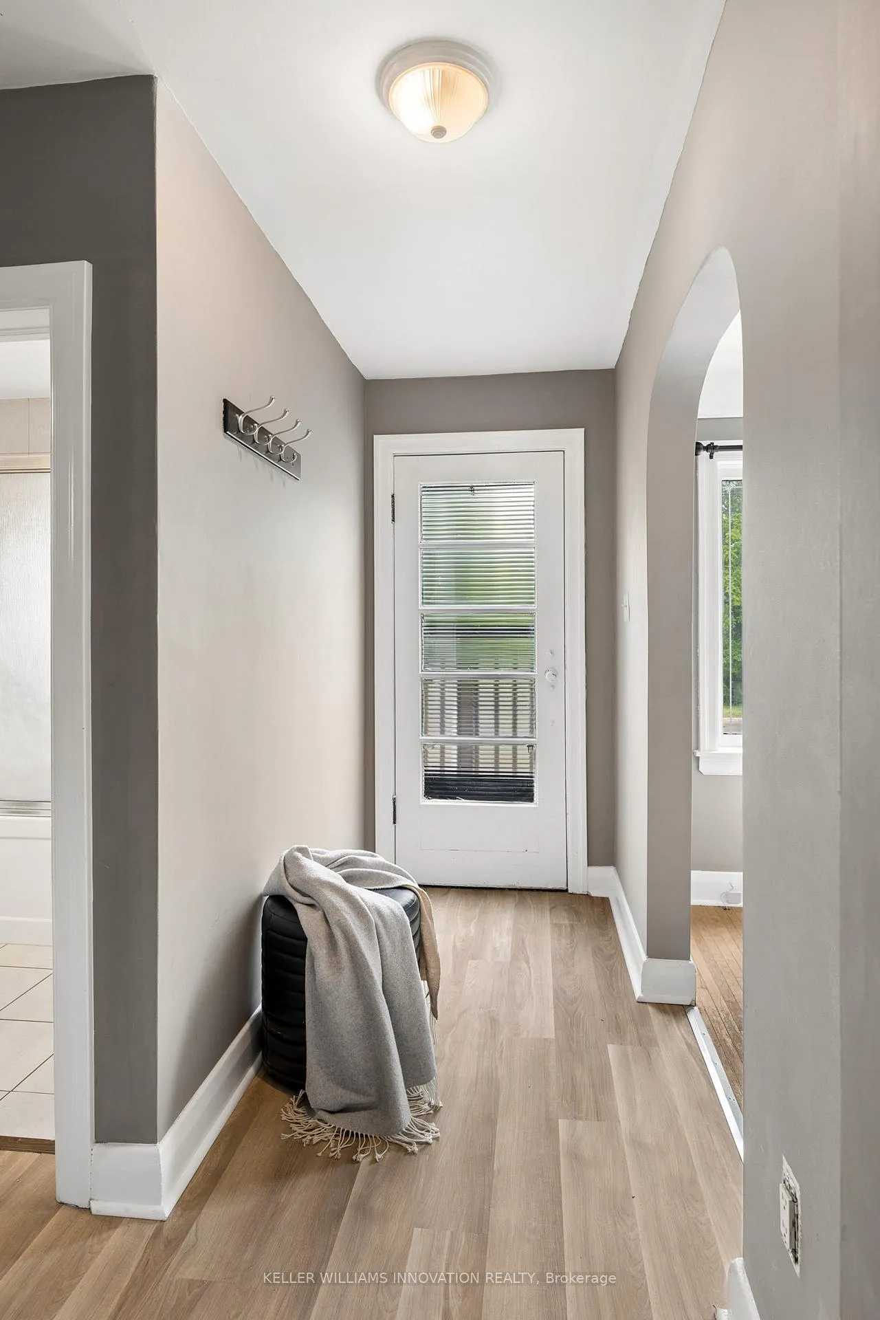 Photo 6 of 555 Wellington Street N, Kitchener — HOMEH