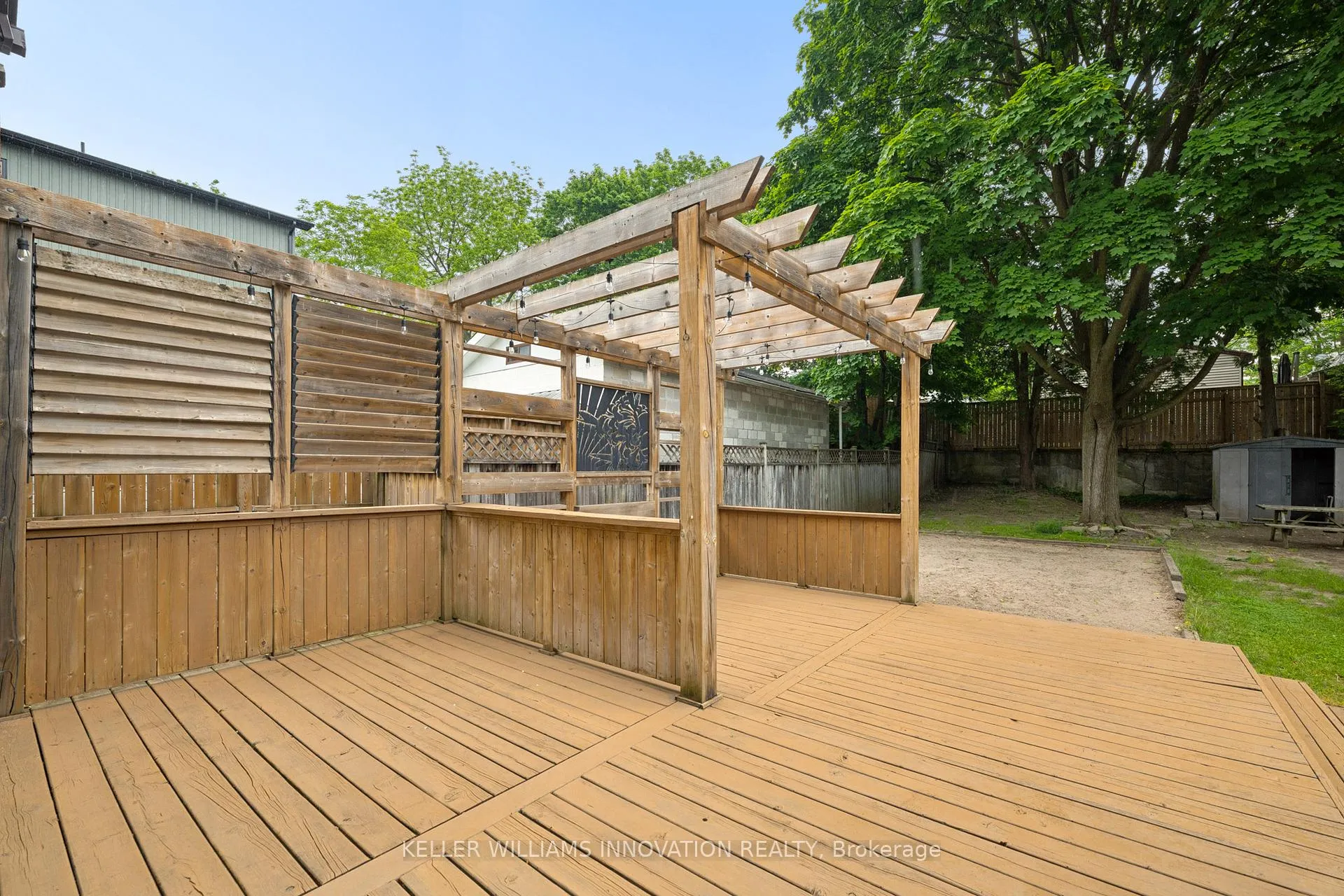 Photo 25 of 555 Wellington Street N, Kitchener — HOMEH