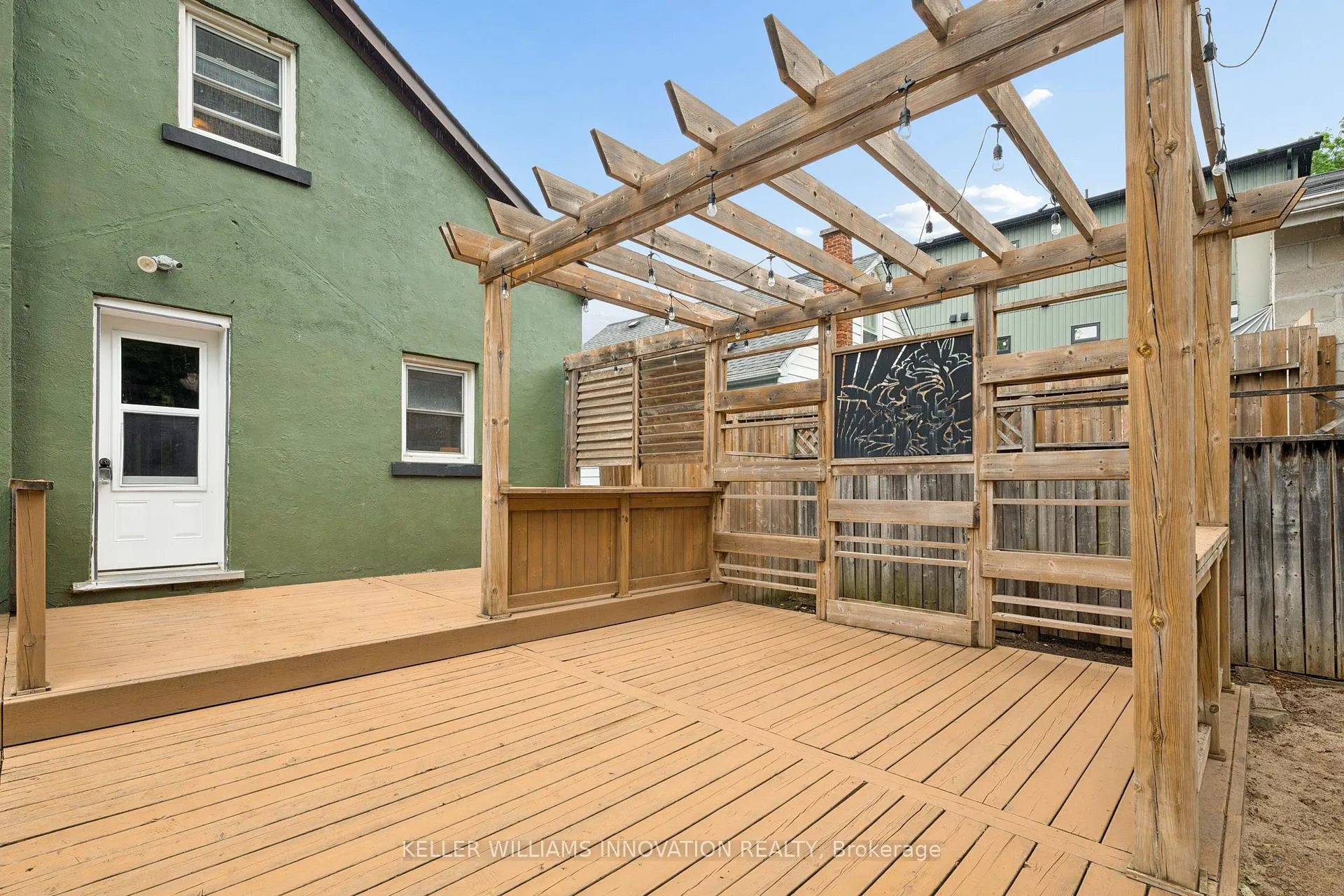 Photo 26 of 555 Wellington Street N, Kitchener — HOMEH
