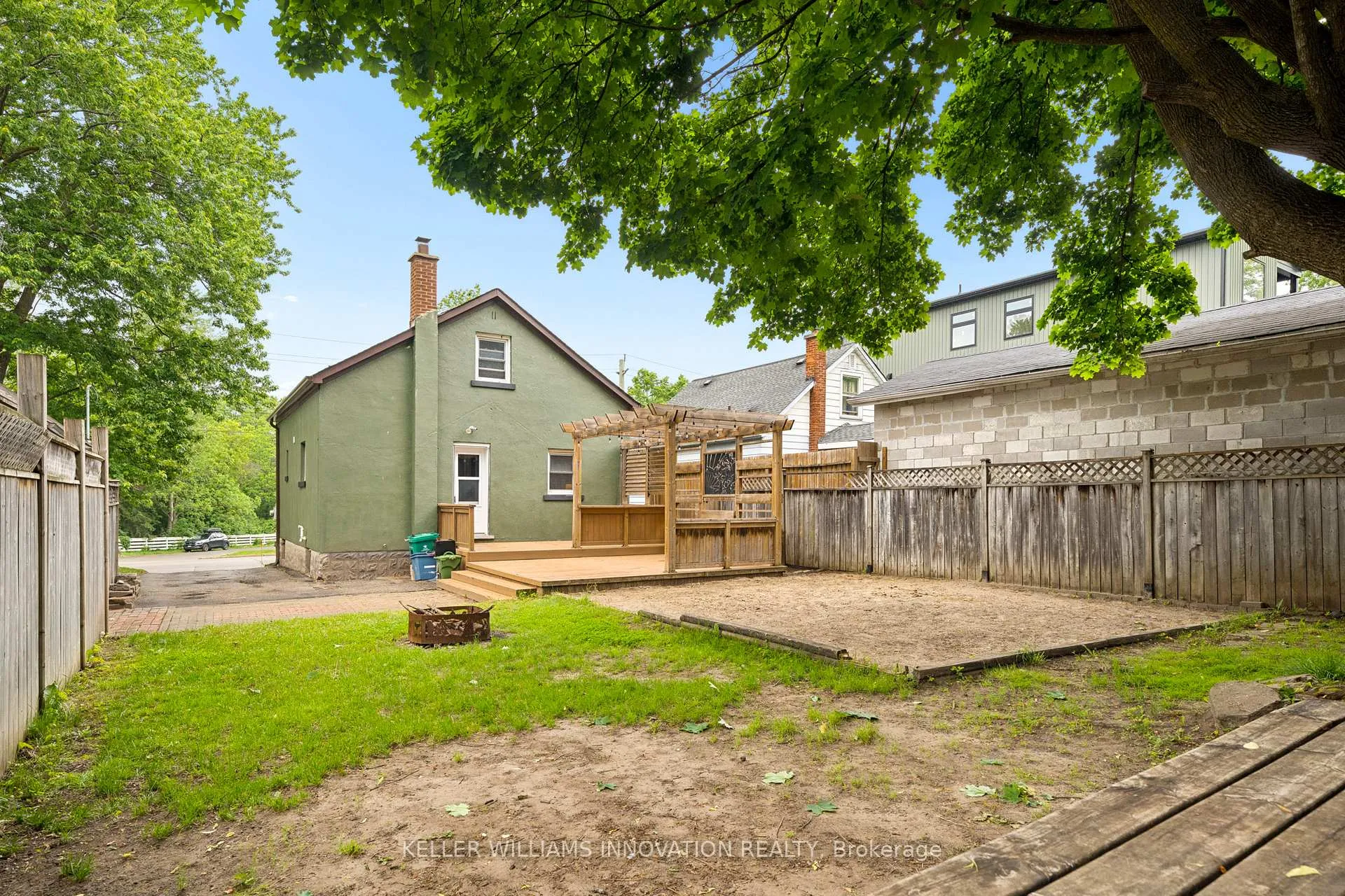 Photo 29 of 555 Wellington Street N, Kitchener — HOMEH