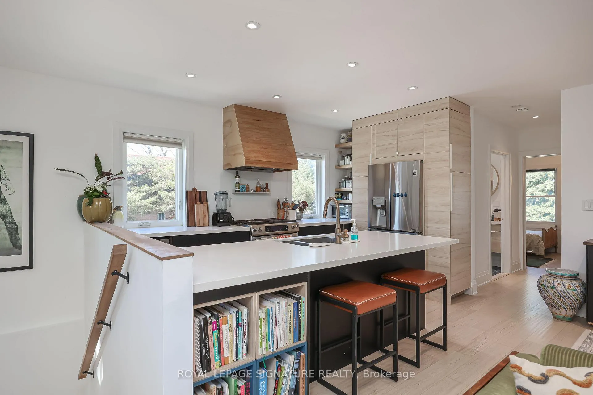 Photo 15 of 71 South Bonnington Avenue, Scarborough, Birchcliffe-Cliffside — HOMEH