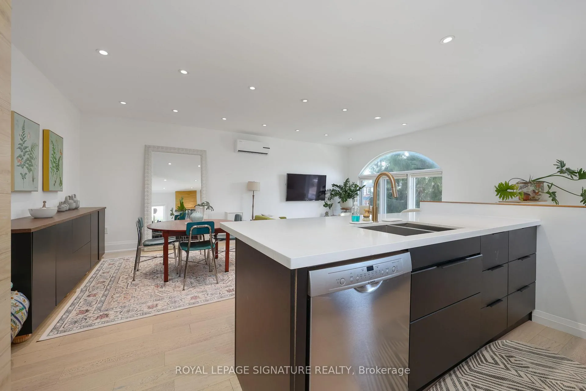Photo 19 of 71 South Bonnington Avenue, Scarborough, Birchcliffe-Cliffside — HOMEH