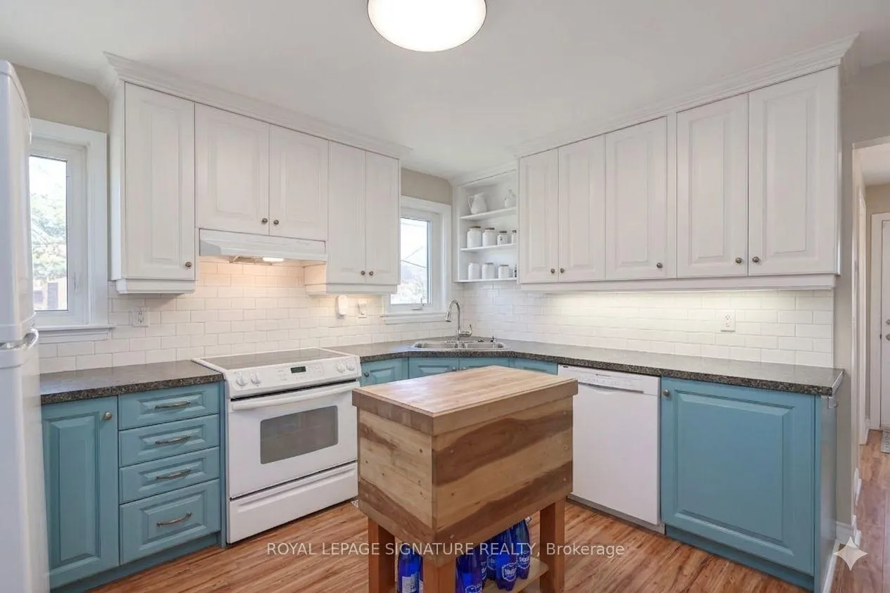 Photo 43 of 71 South Bonnington Avenue, Scarborough, Birchcliffe-Cliffside — HOMEH