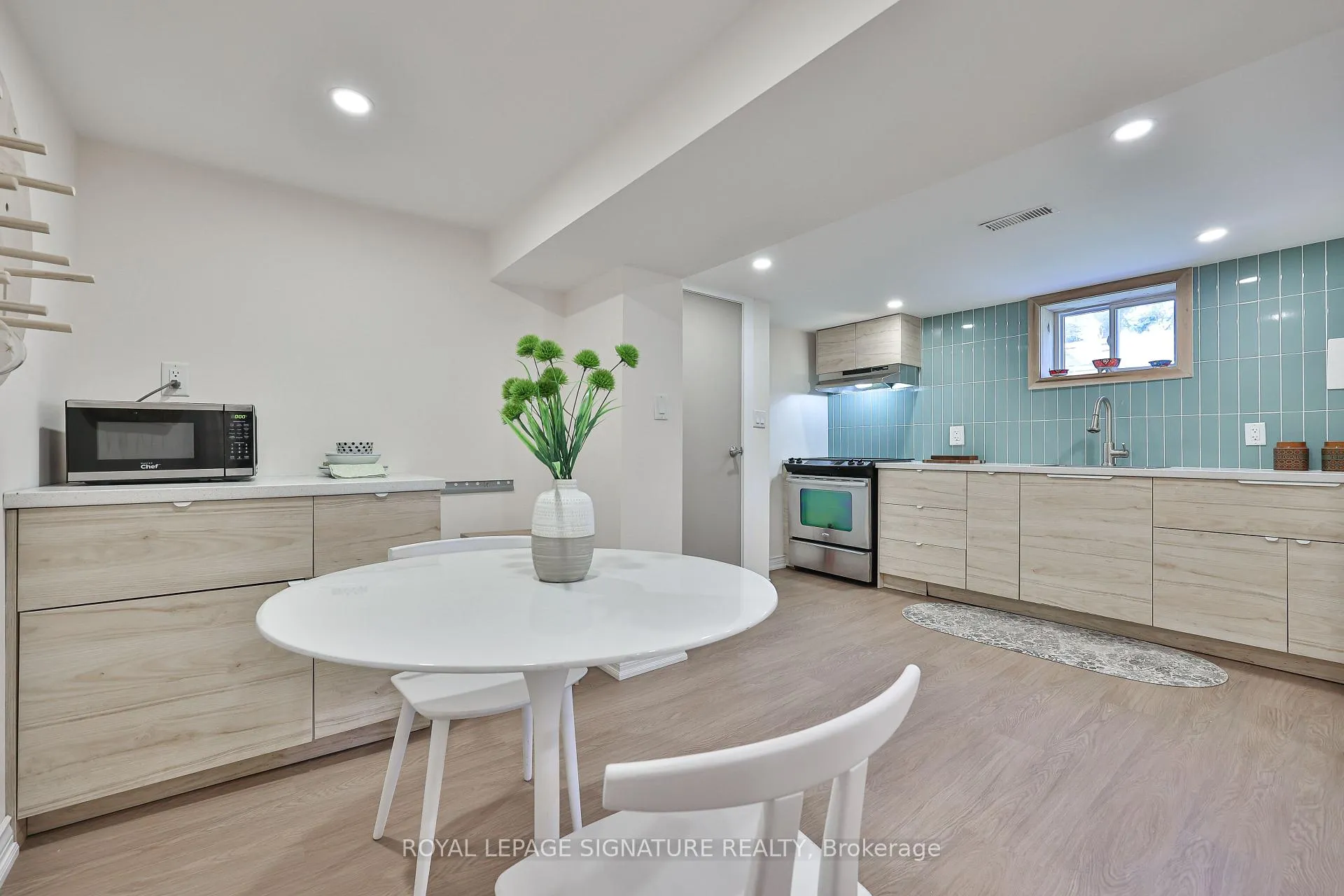 Photo 56 of 71 South Bonnington Avenue, Scarborough, Birchcliffe-Cliffside — HOMEH