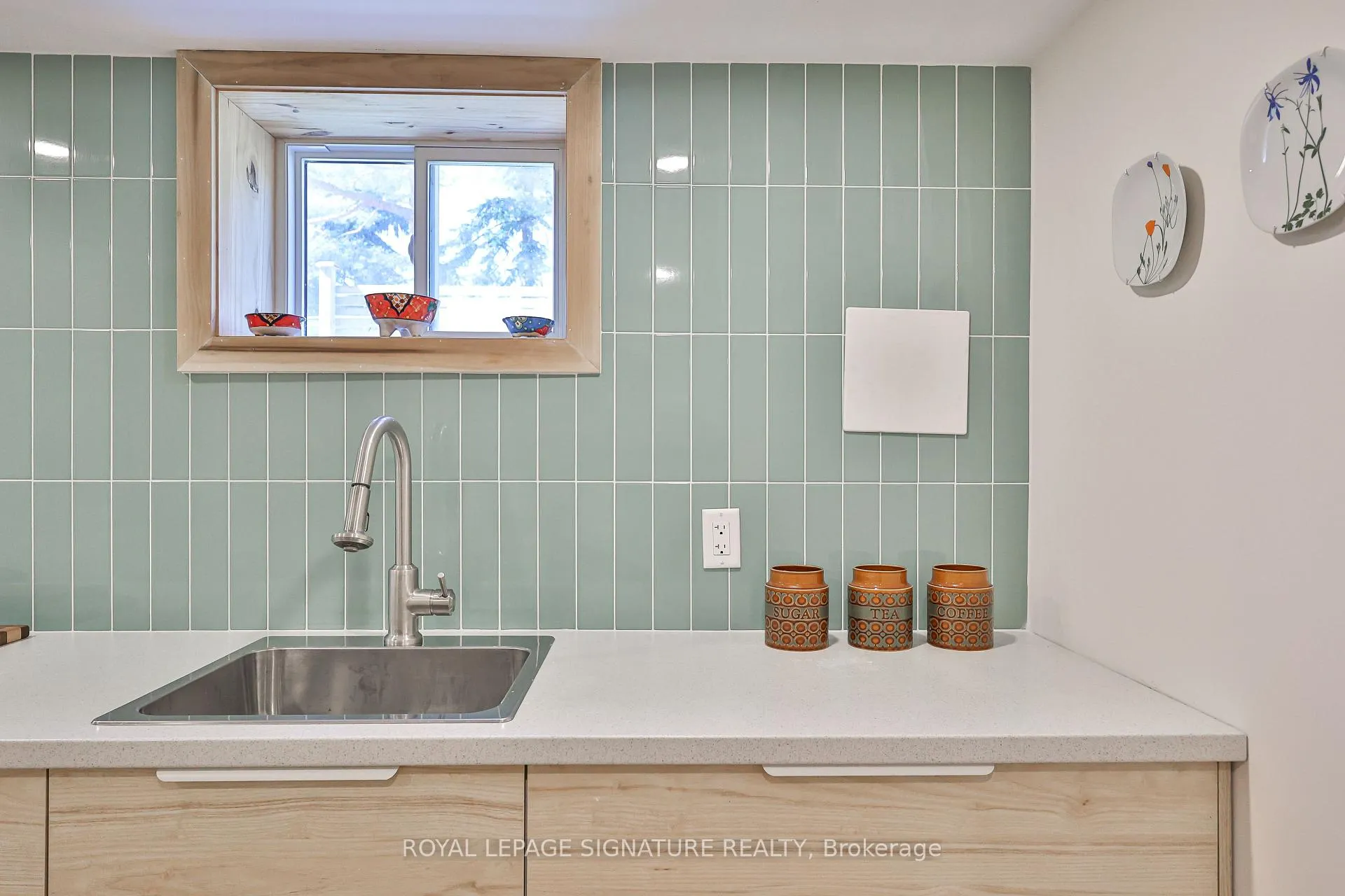 Photo 57 of 71 South Bonnington Avenue, Scarborough, Birchcliffe-Cliffside — HOMEH