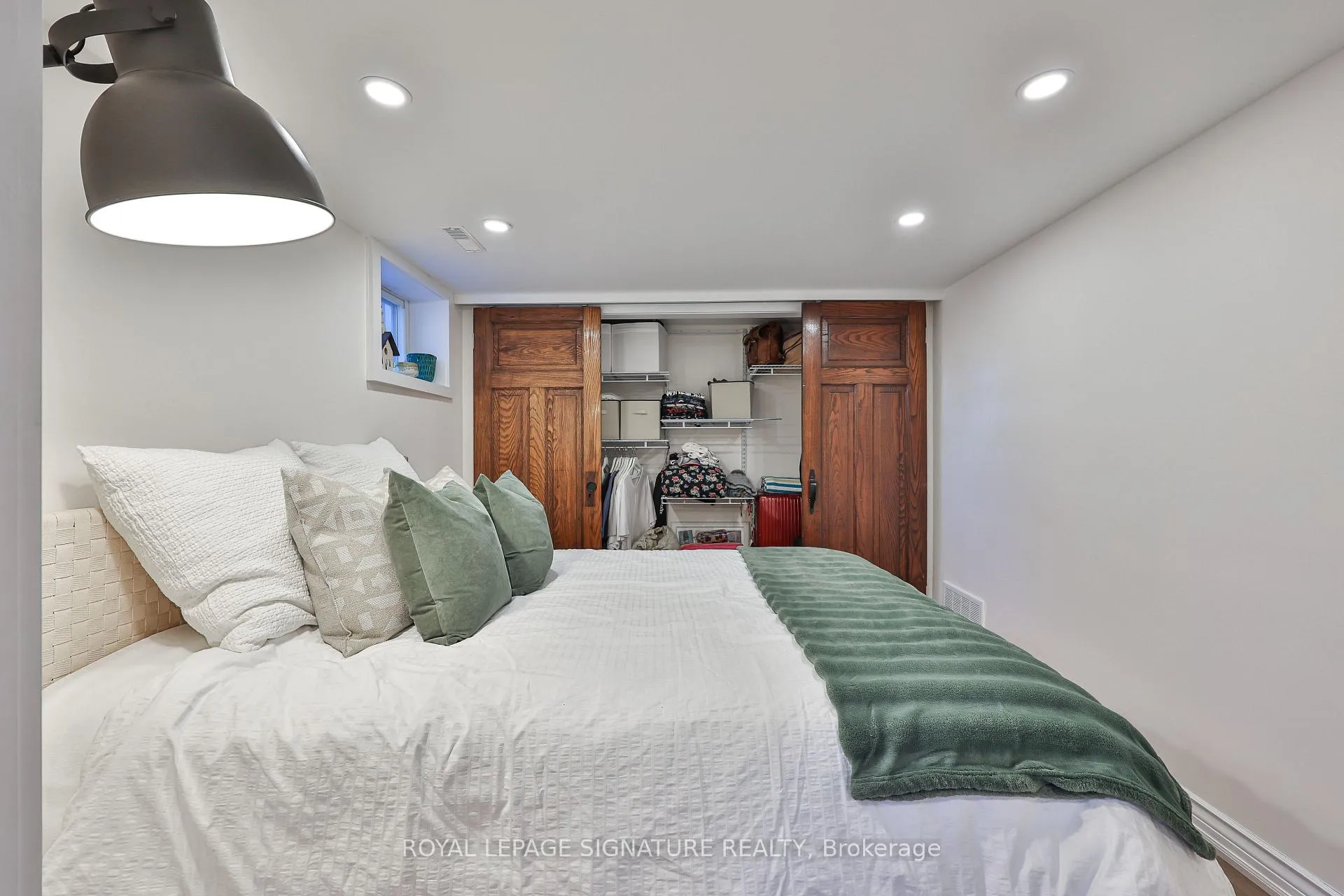 Photo 65 of 71 South Bonnington Avenue, Scarborough, Birchcliffe-Cliffside — HOMEH