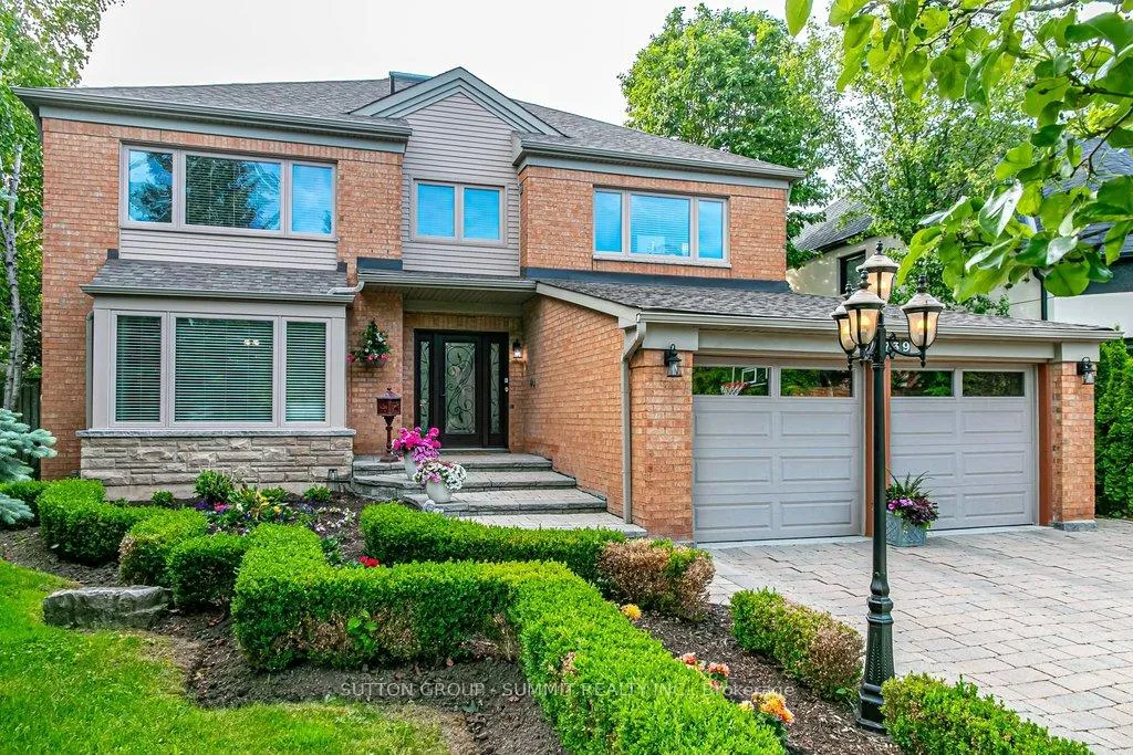 Photo of 3739 St. Laurent Court