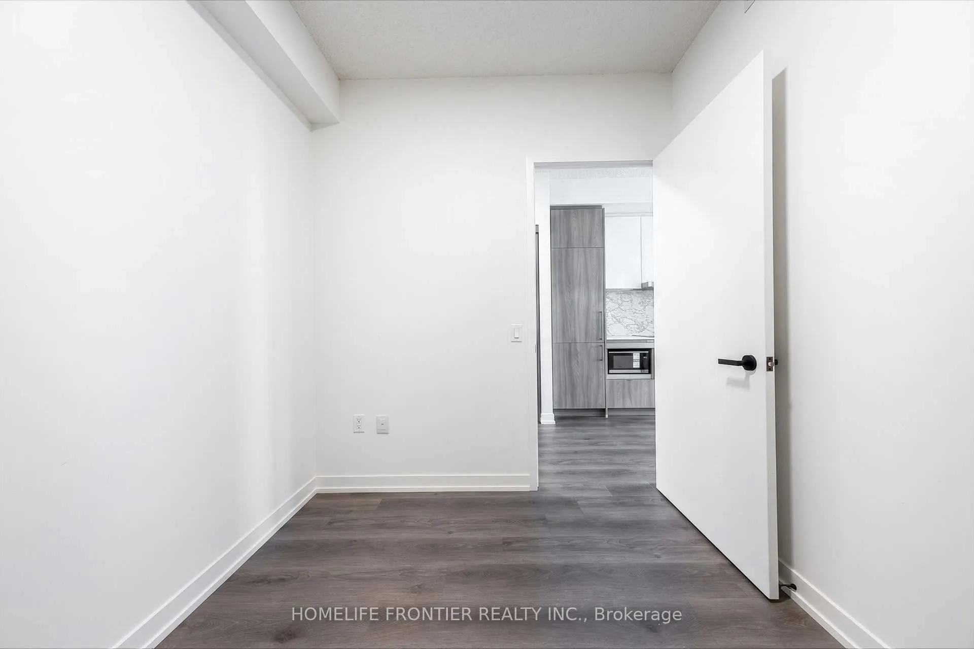 Photo 6 of Unit 2305, 225 Commerce Street, Vaughan, Vaughan Corporate Centre — HOMEH