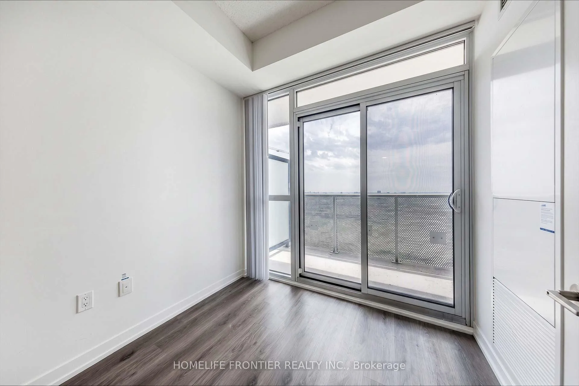 Photo 12 of Unit 2305, 225 Commerce Street, Vaughan, Vaughan Corporate Centre — HOMEH