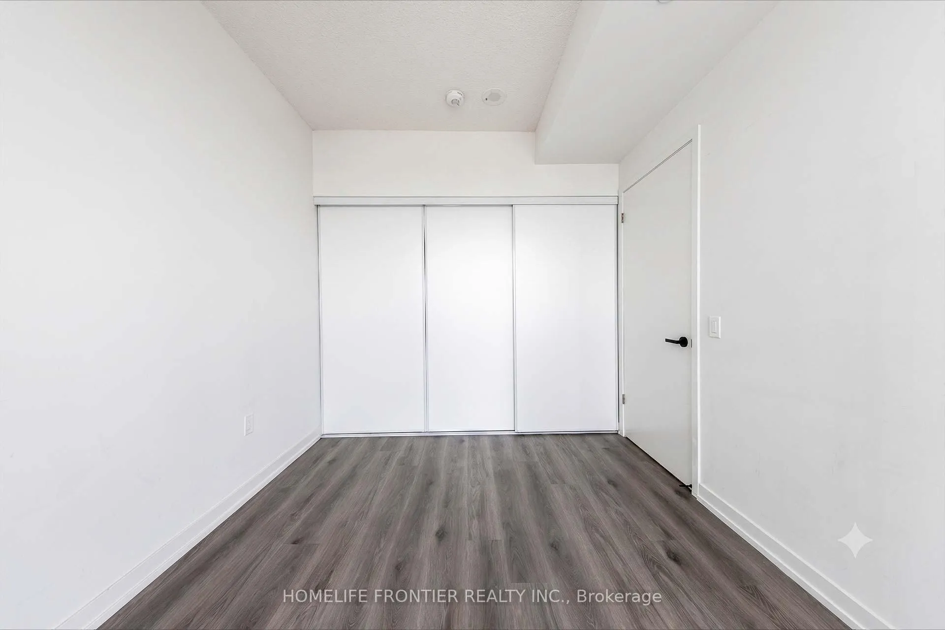 Photo 20 of Unit 2305, 225 Commerce Street, Vaughan, Vaughan Corporate Centre — HOMEH