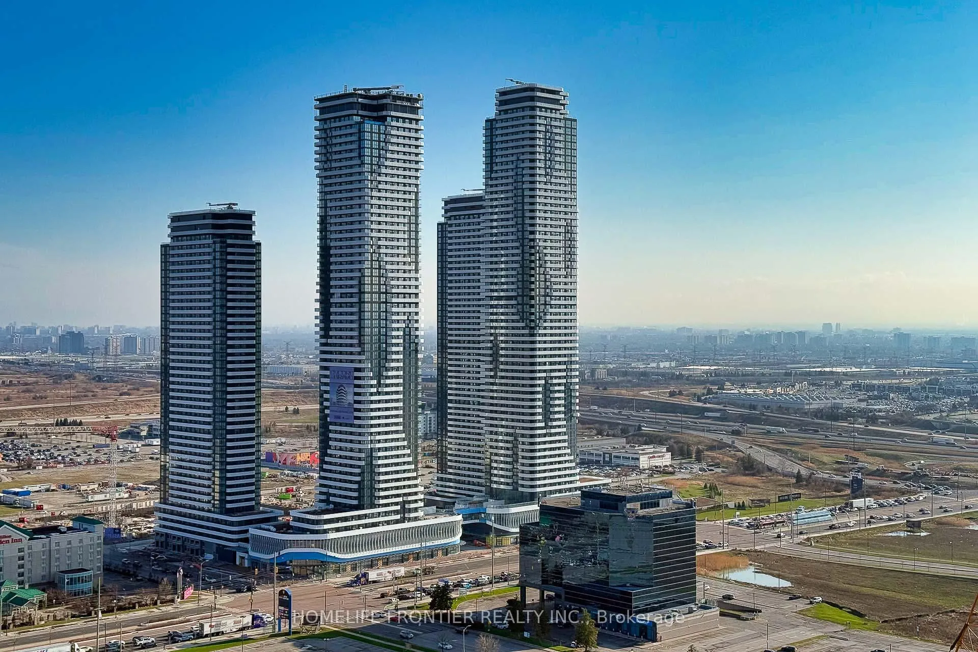 Photo 44 of Unit 2305, 225 Commerce Street, Vaughan, Vaughan Corporate Centre — HOMEH