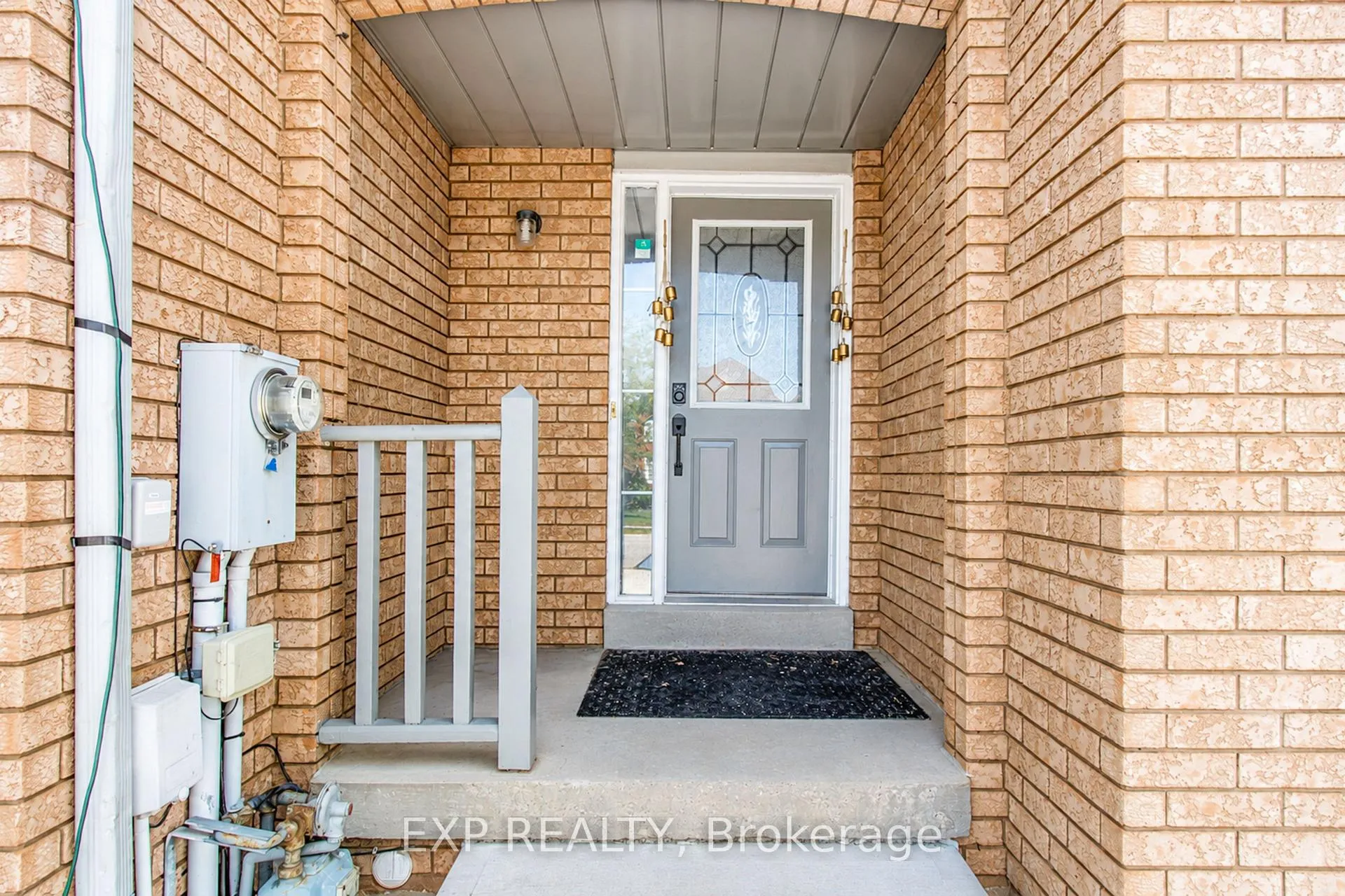 Photo 2 of 19 Ural Circle, Brampton, Sandringham-Wellington — HOMEH