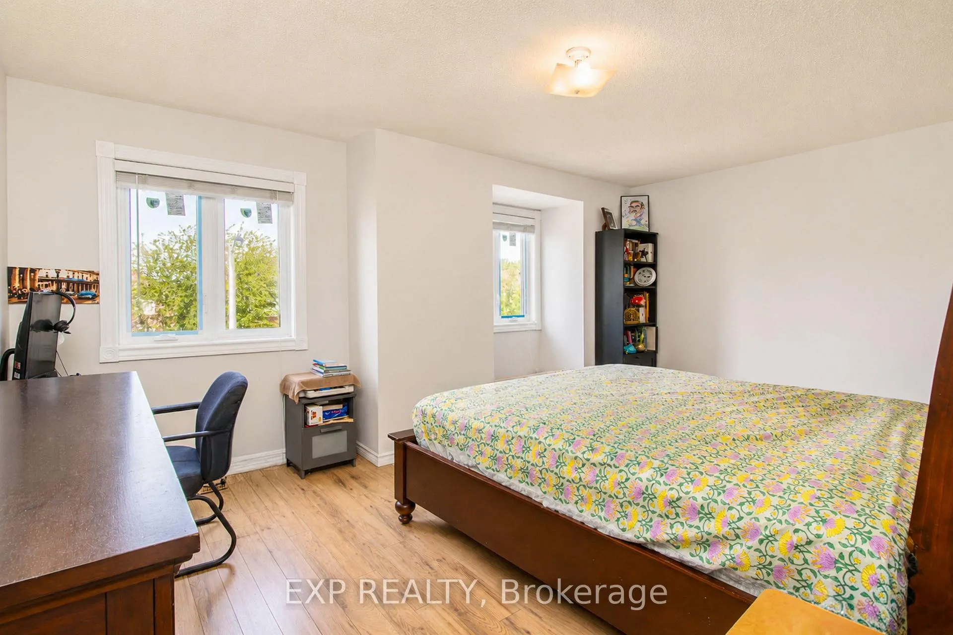 Photo 10 of 19 Ural Circle, Brampton, Sandringham-Wellington — HOMEH