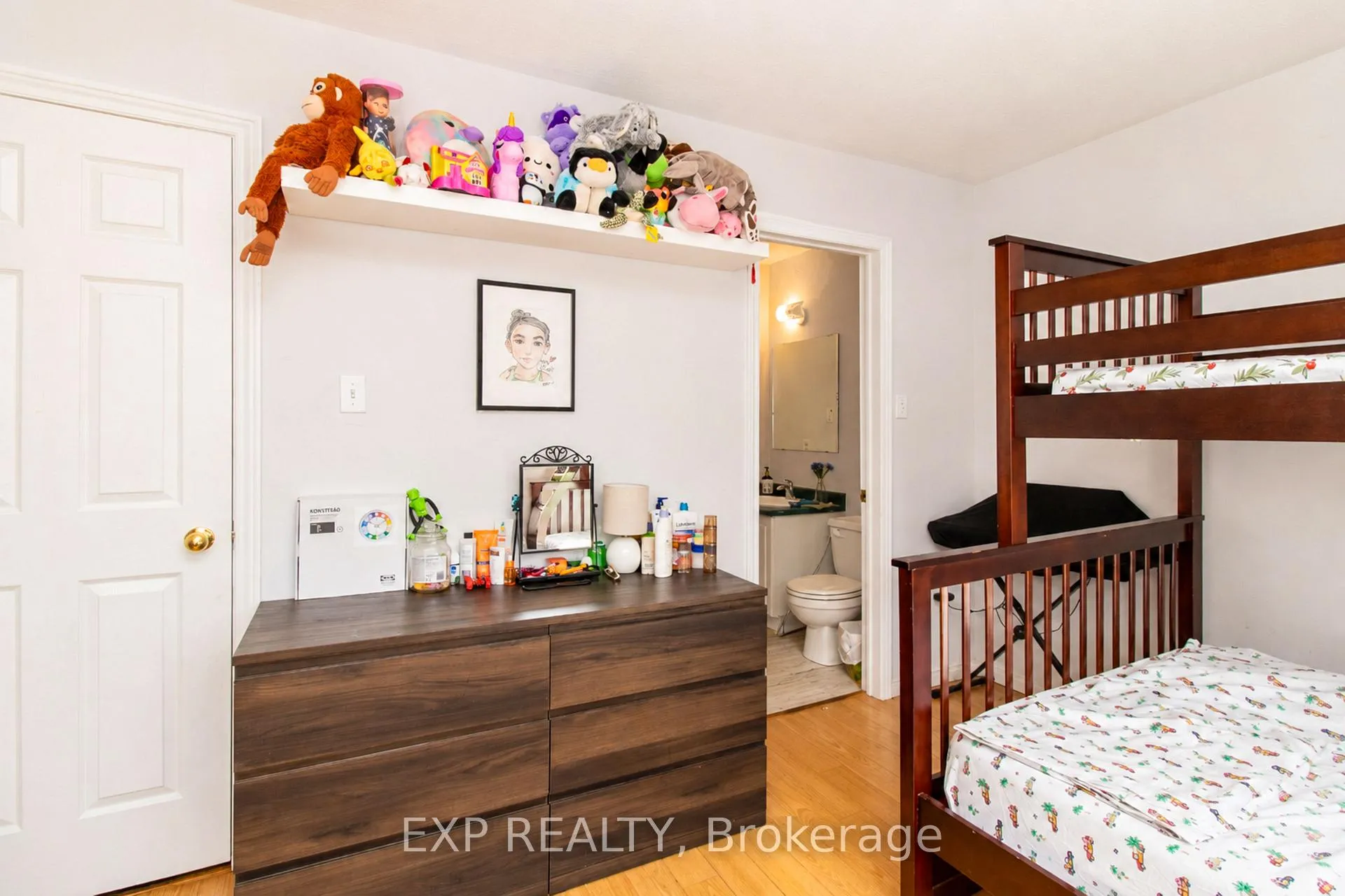 Photo 14 of 19 Ural Circle, Brampton, Sandringham-Wellington — HOMEH