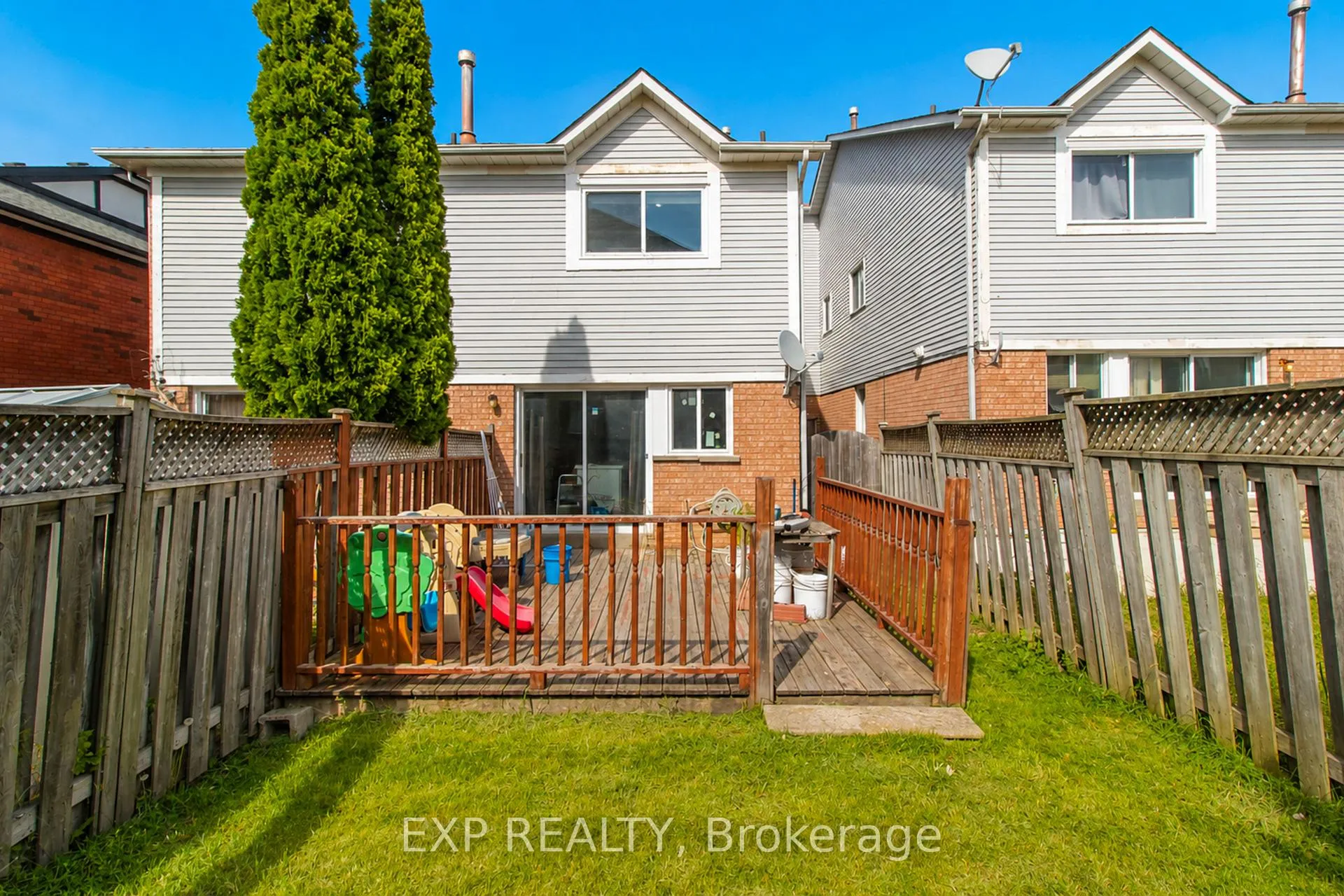 Photo 21 of 19 Ural Circle, Brampton, Sandringham-Wellington — HOMEH