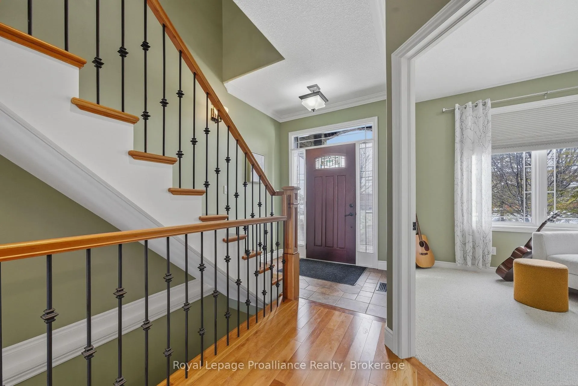 Photo 3 of 240 Avondale Road, Belleville, Belleville Ward — HOMEH