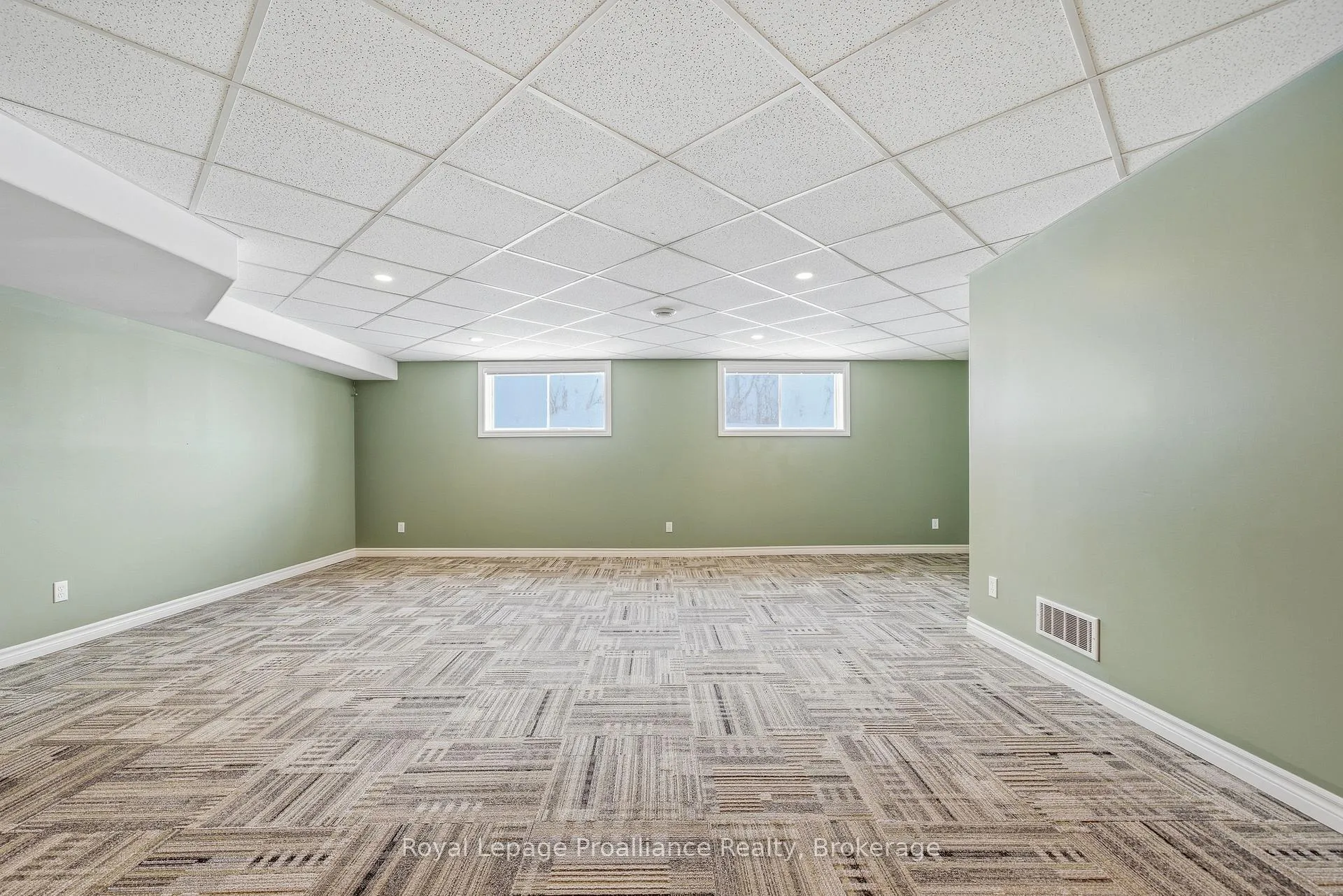Photo 32 of 240 Avondale Road, Belleville, Belleville Ward — HOMEH