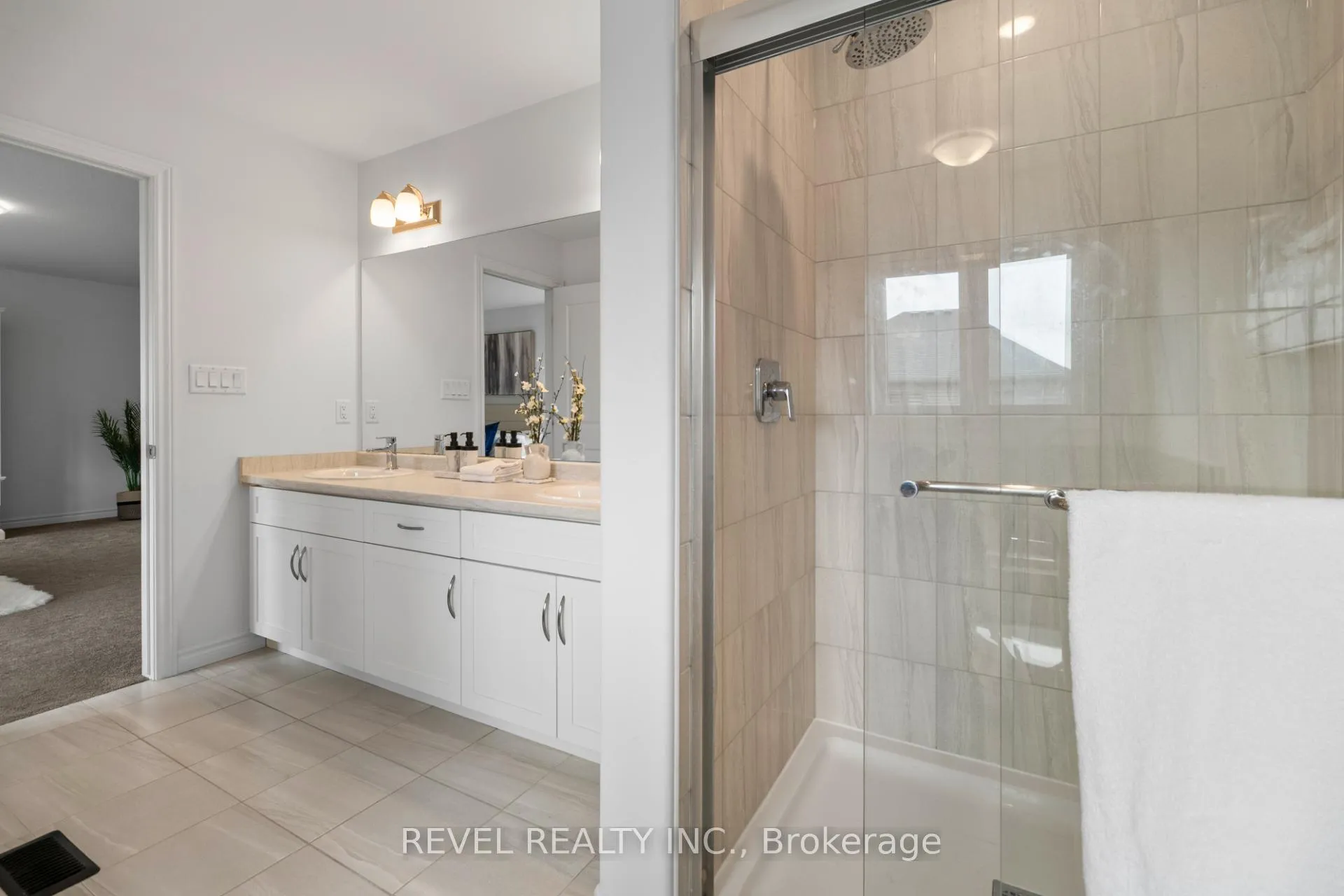Photo 26 of 36 Ladd Avenue, Brantford, Empire South — HOMEH