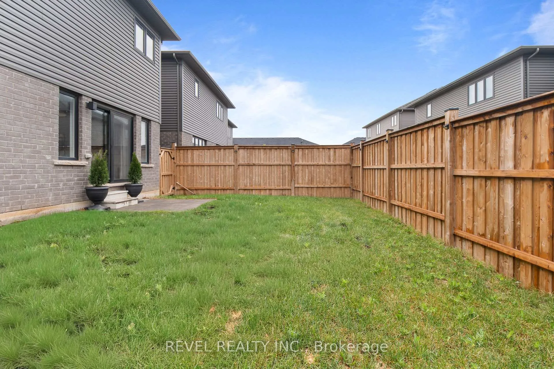 Photo 41 of 36 Ladd Avenue, Brantford, Empire South — HOMEH
