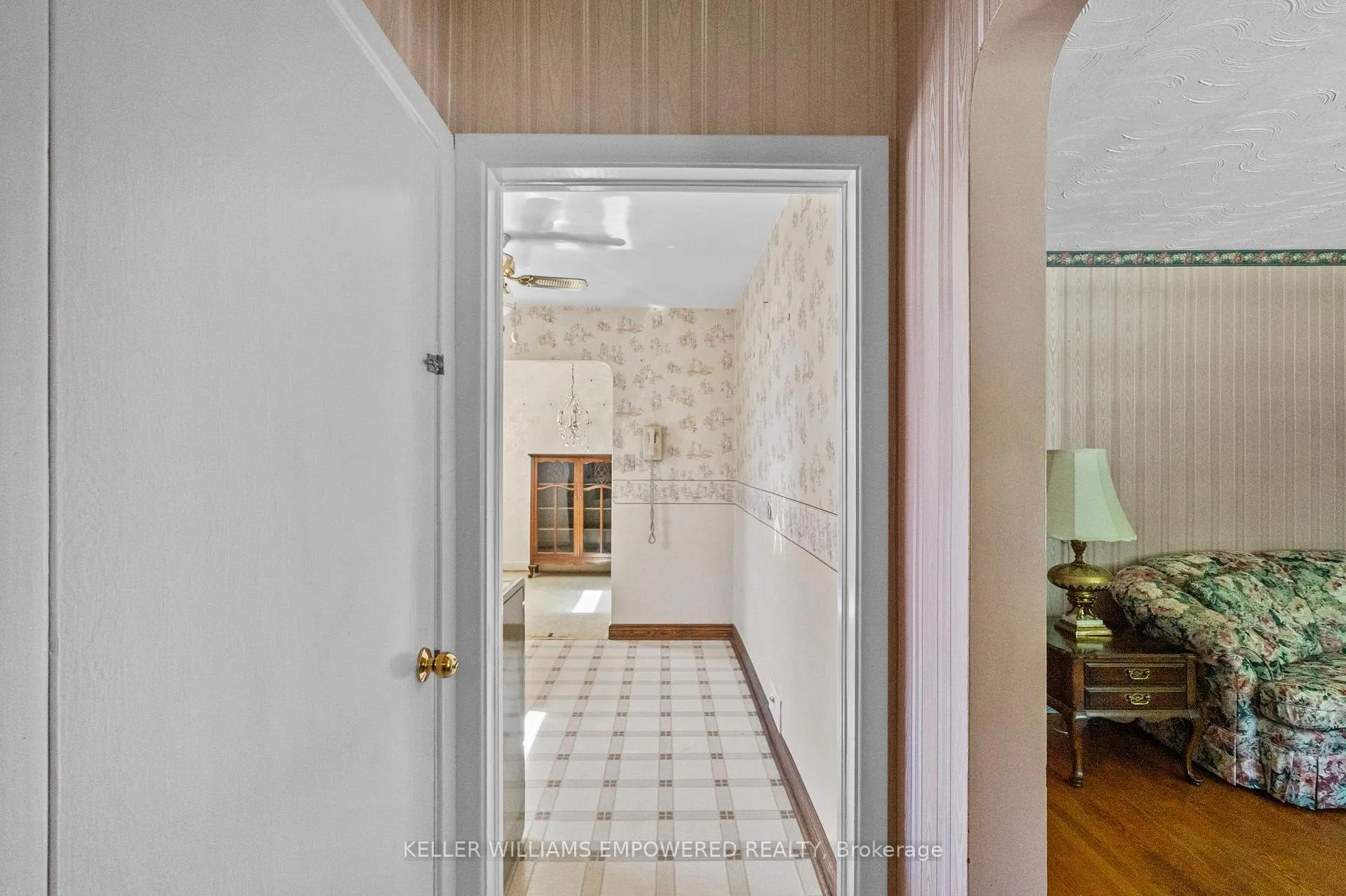 Photo 14 of 88 Edgecroft Road, Etobicoke, Stonegate-Queensway — HOMEH