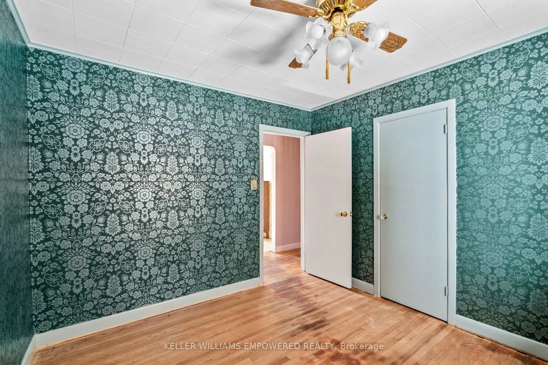 Photo 22 of 88 Edgecroft Road, Etobicoke, Stonegate-Queensway — HOMEH