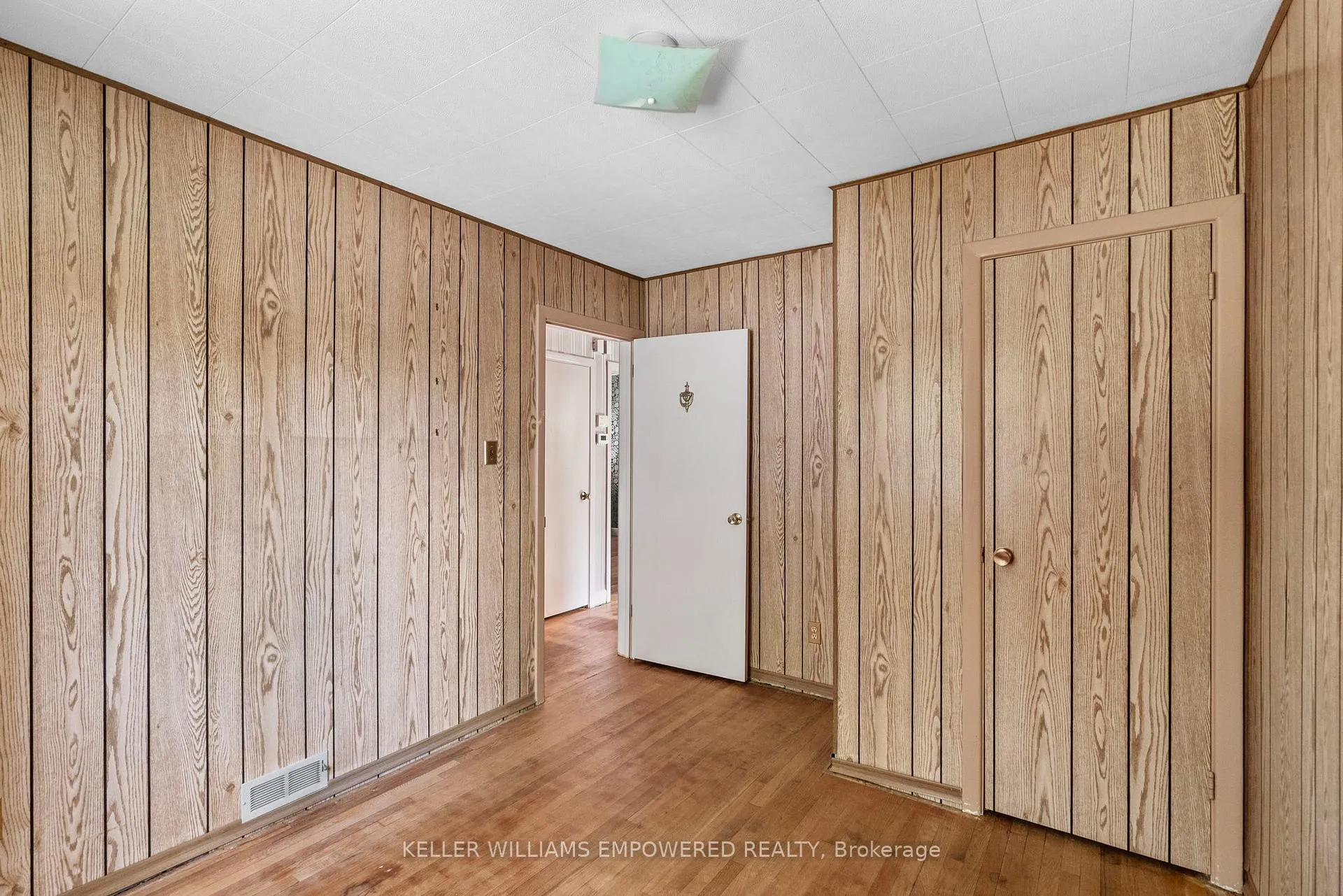 Photo 25 of 88 Edgecroft Road, Etobicoke, Stonegate-Queensway — HOMEH