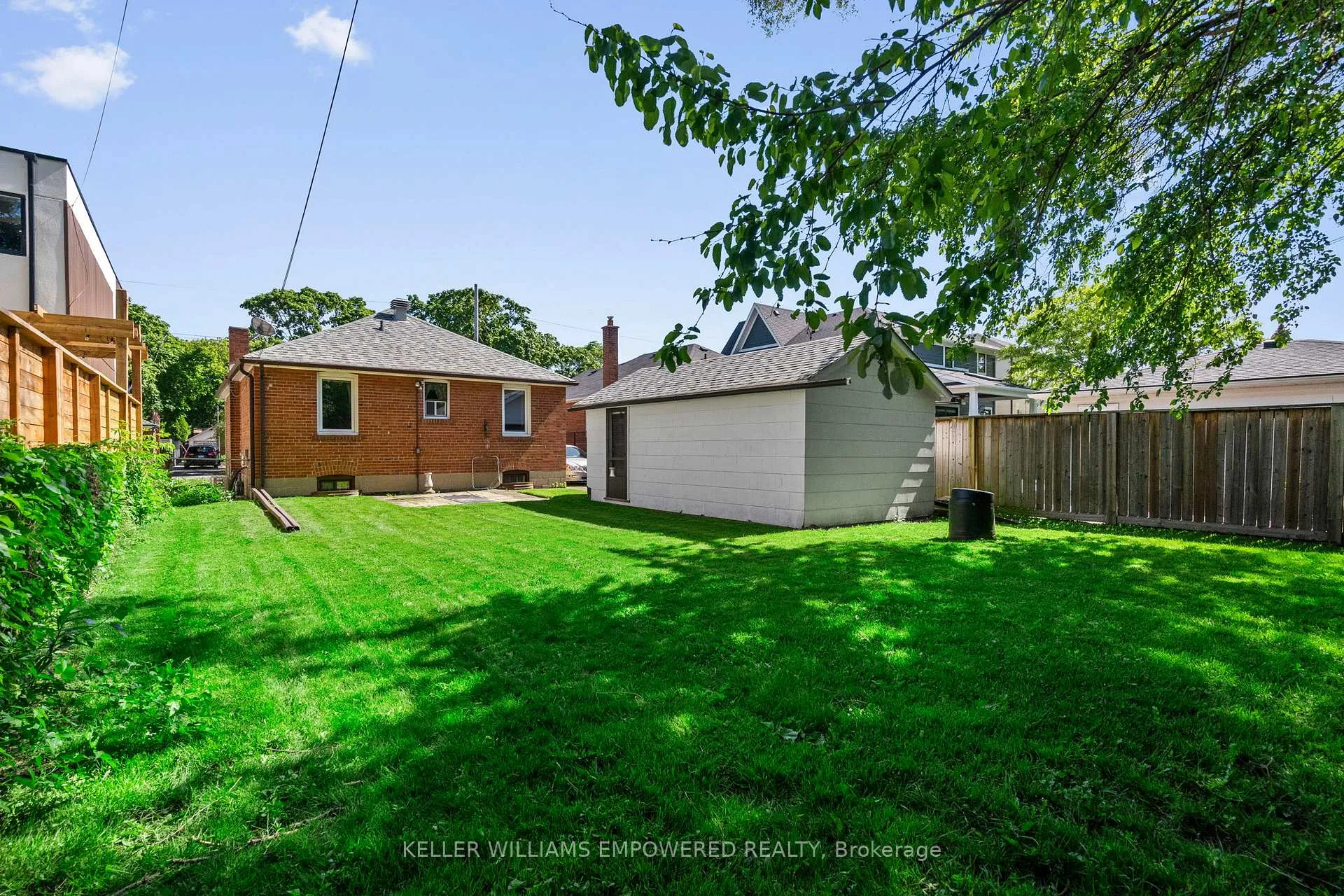 Photo 31 of 88 Edgecroft Road, Etobicoke, Stonegate-Queensway — HOMEH